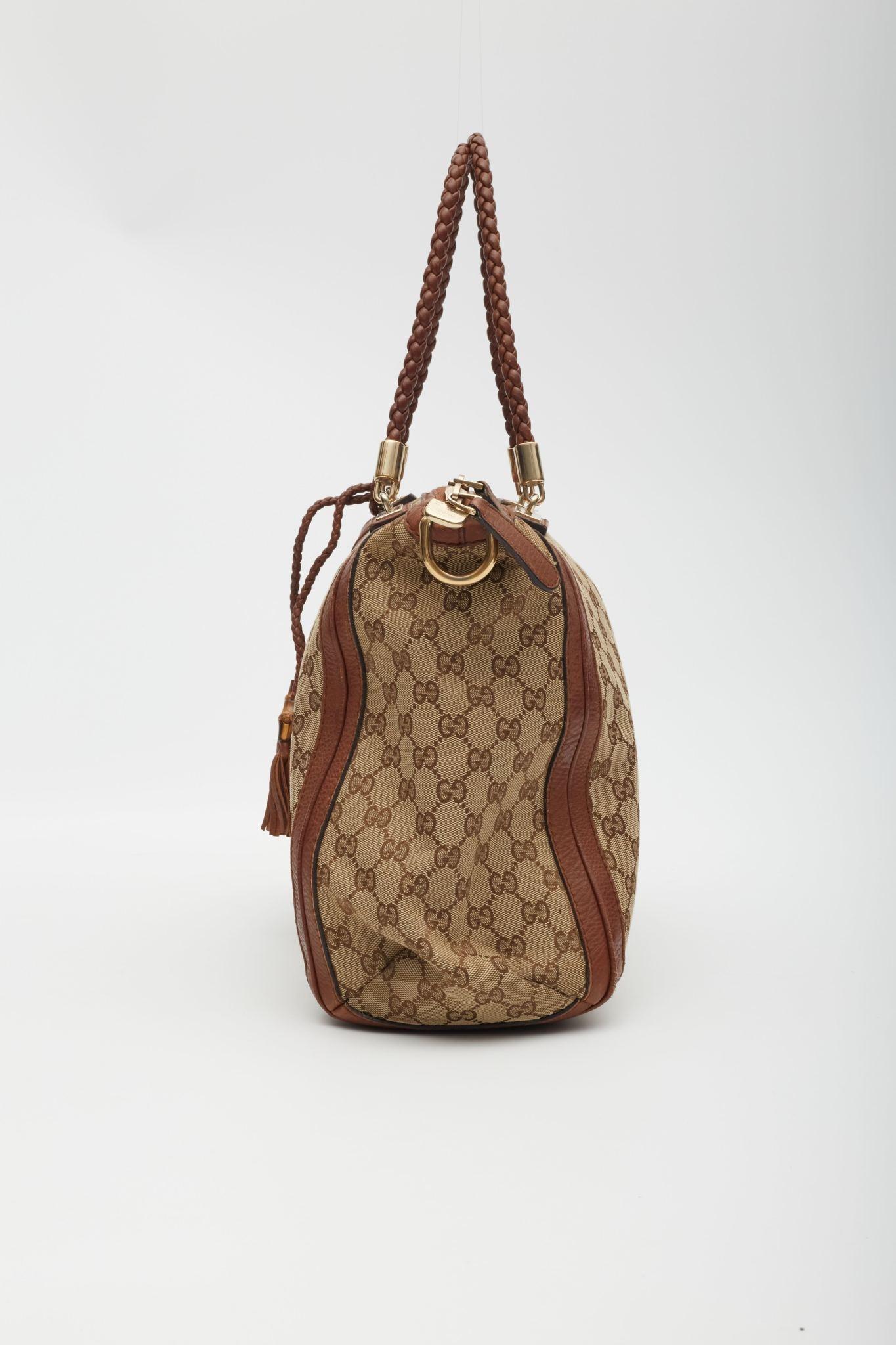 Gucci GG Monogram Canvas Braided Hanldes Bella Tote Bag Beige For Sale 2