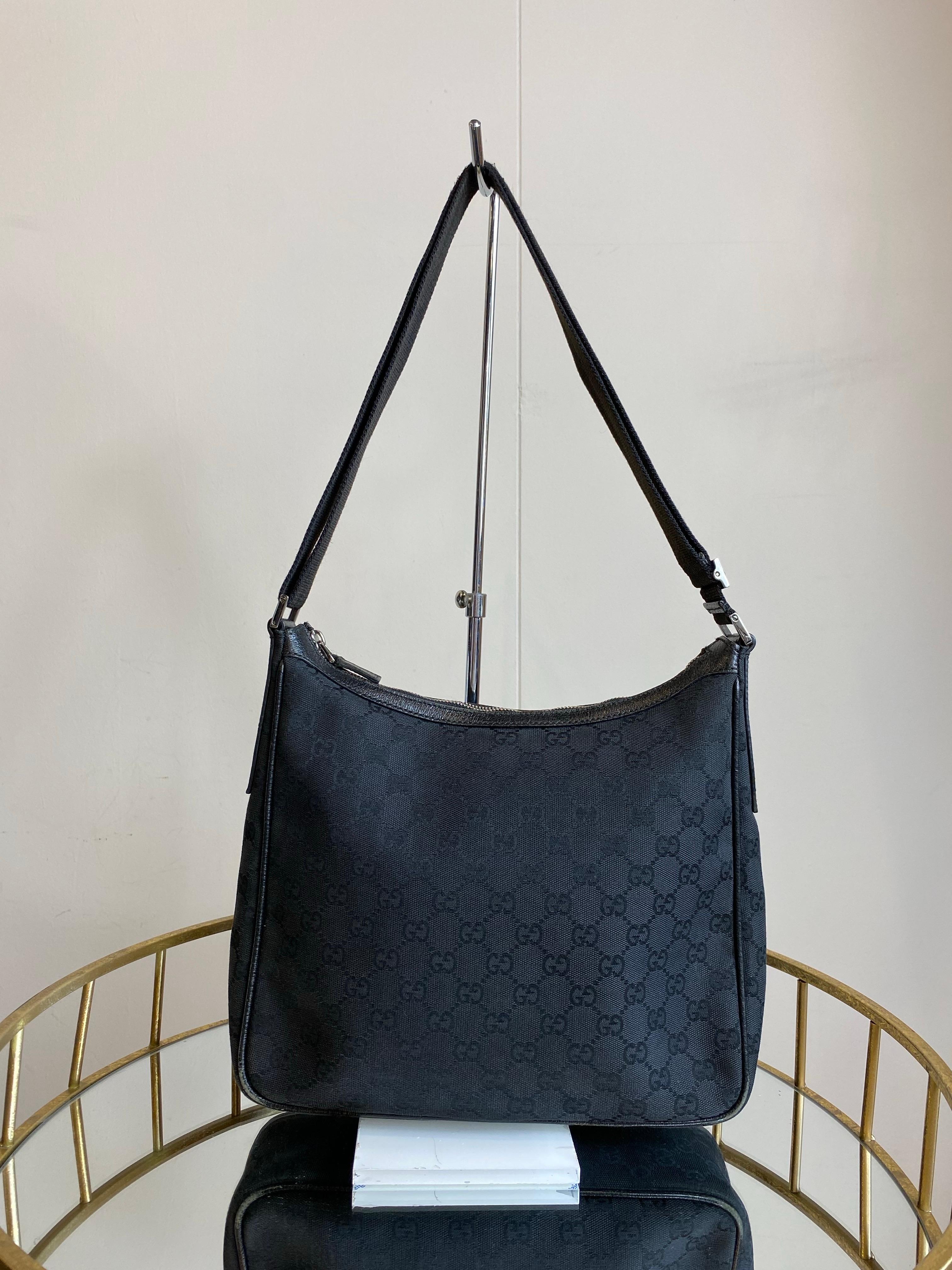 Gucci GG monogram canvas Shoulder Bag For Sale 5