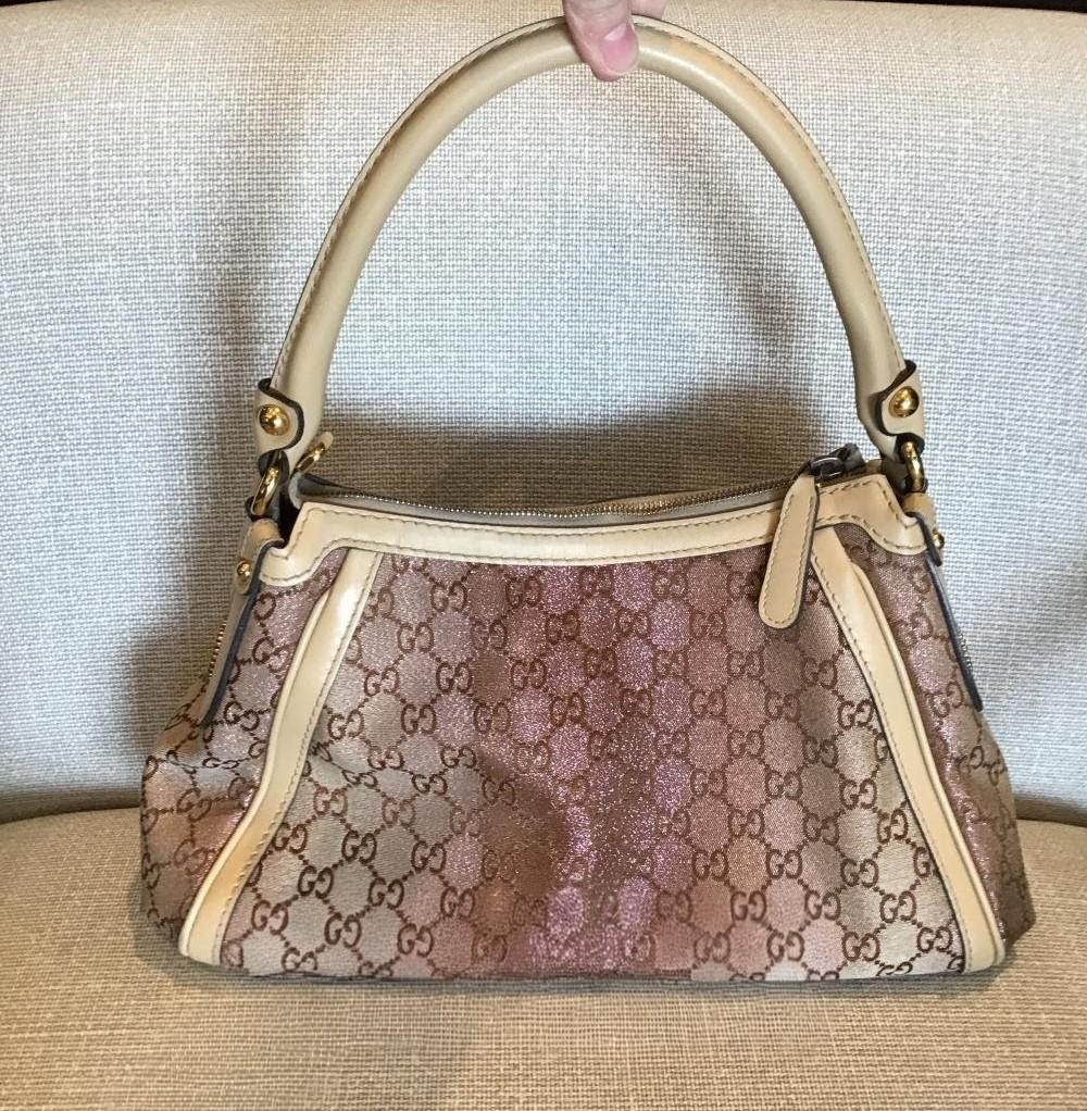 Gucci GG Monogram Shimmer Canvas Small Scarlett Hobo en vente 6