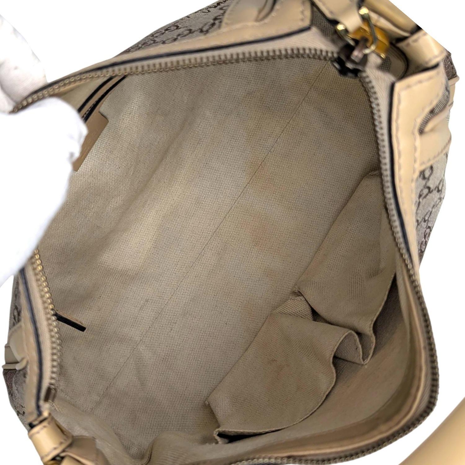 Gucci GG Monogram Shimmer Canvas Small Scarlett Hobo en vente 1