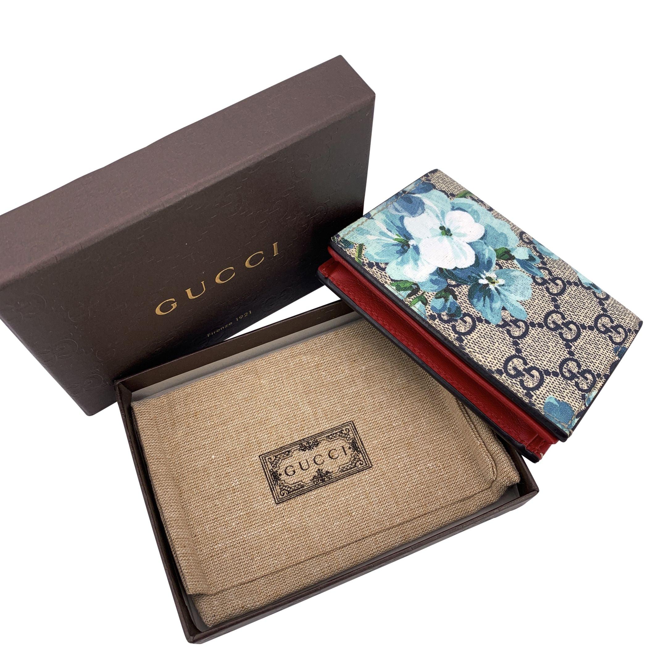 Gucci GG Monogram Supreme Blooms Canvas Card Case Mini Wallet In Excellent Condition For Sale In Rome, Rome