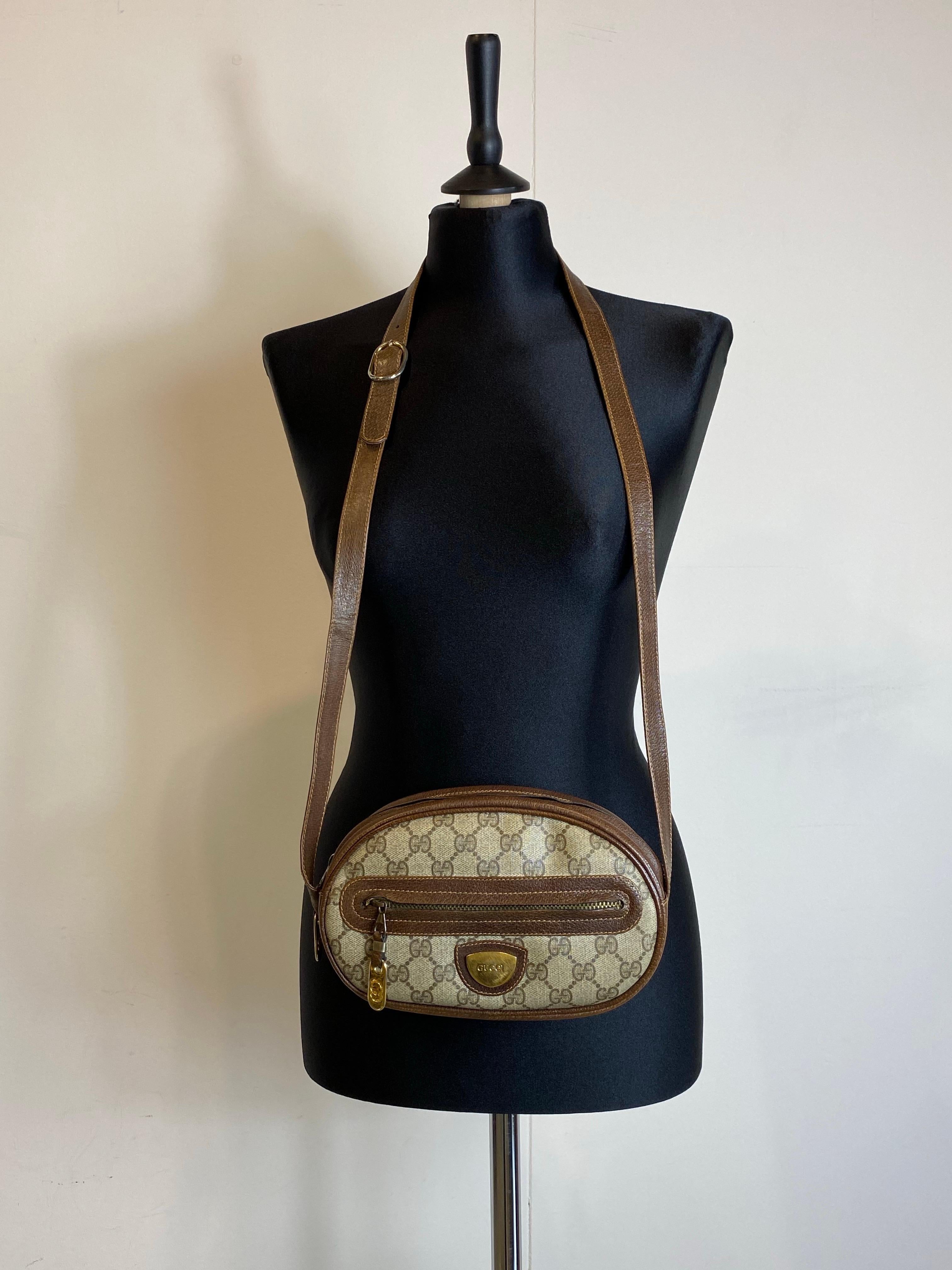 Gucci GG monogram vintage Shoulder Bag For Sale 6