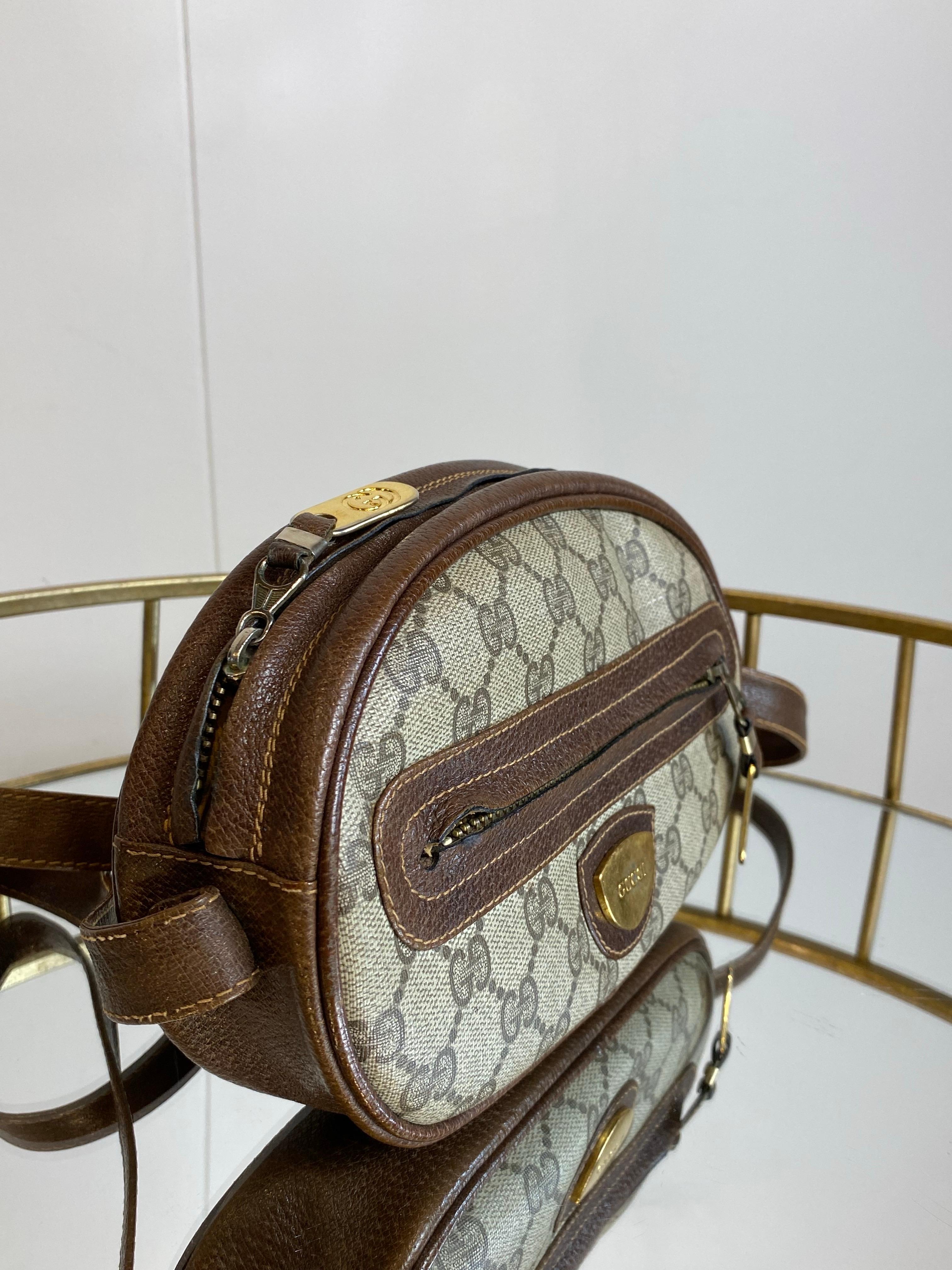 Gucci GG monogram vintage Shoulder Bag In Excellent Condition For Sale In Carnate, IT