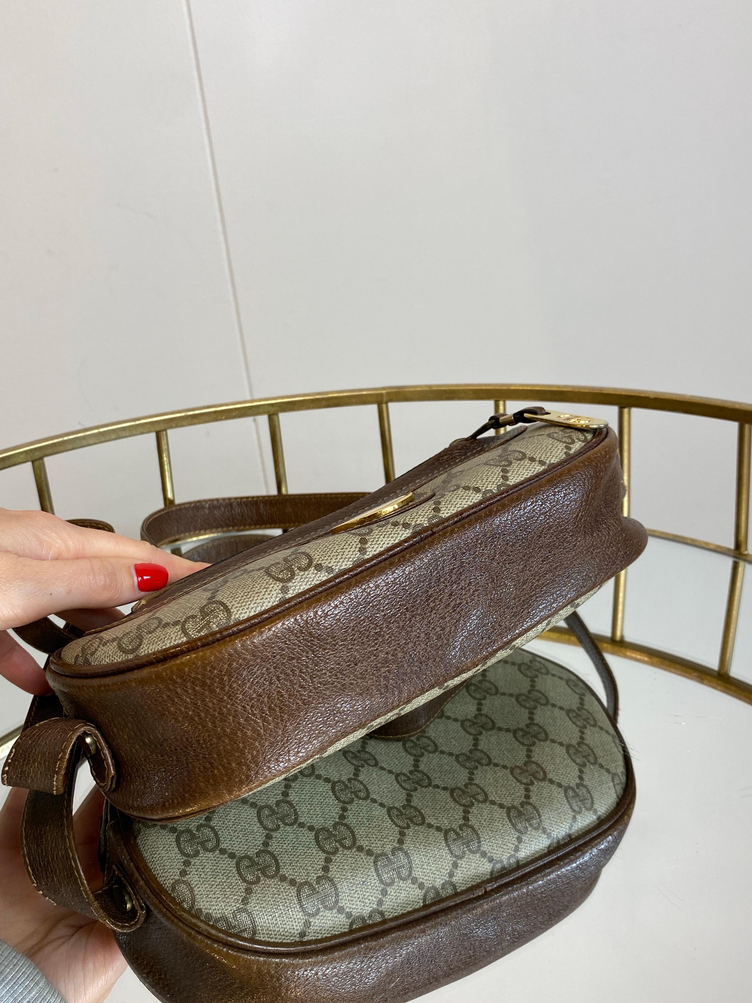 Women's or Men's Gucci GG monogram vintage Shoulder Bag For Sale