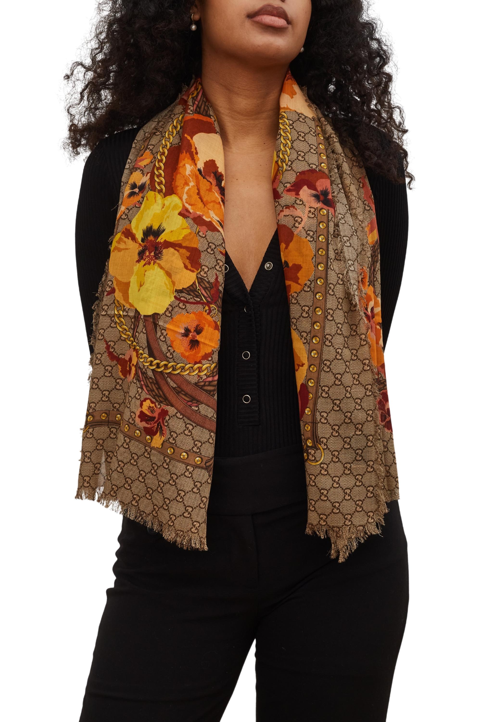 Color: Brown/yellow/beige
Material: Wool
Item Code: 508797
Measures: 140 x 140 cm (55 x 55”)
Condition: Excellent.

Made in Italy