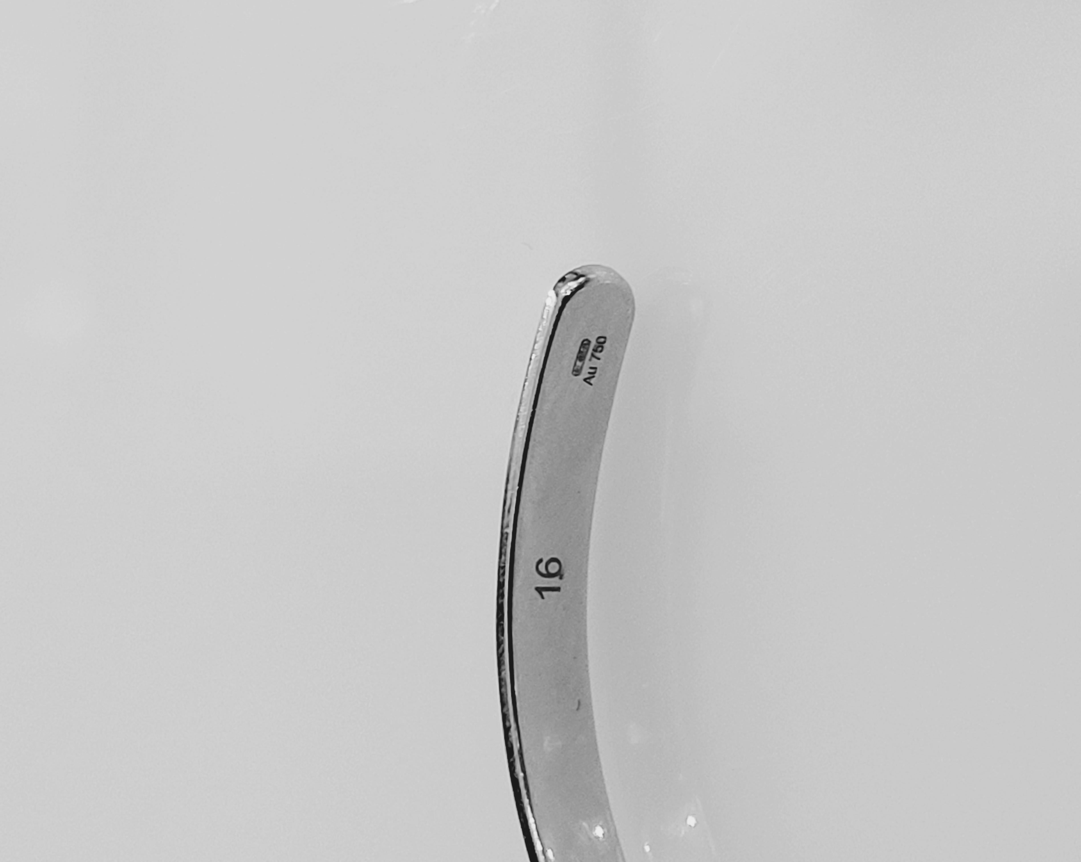 18 karat white gold bracelet