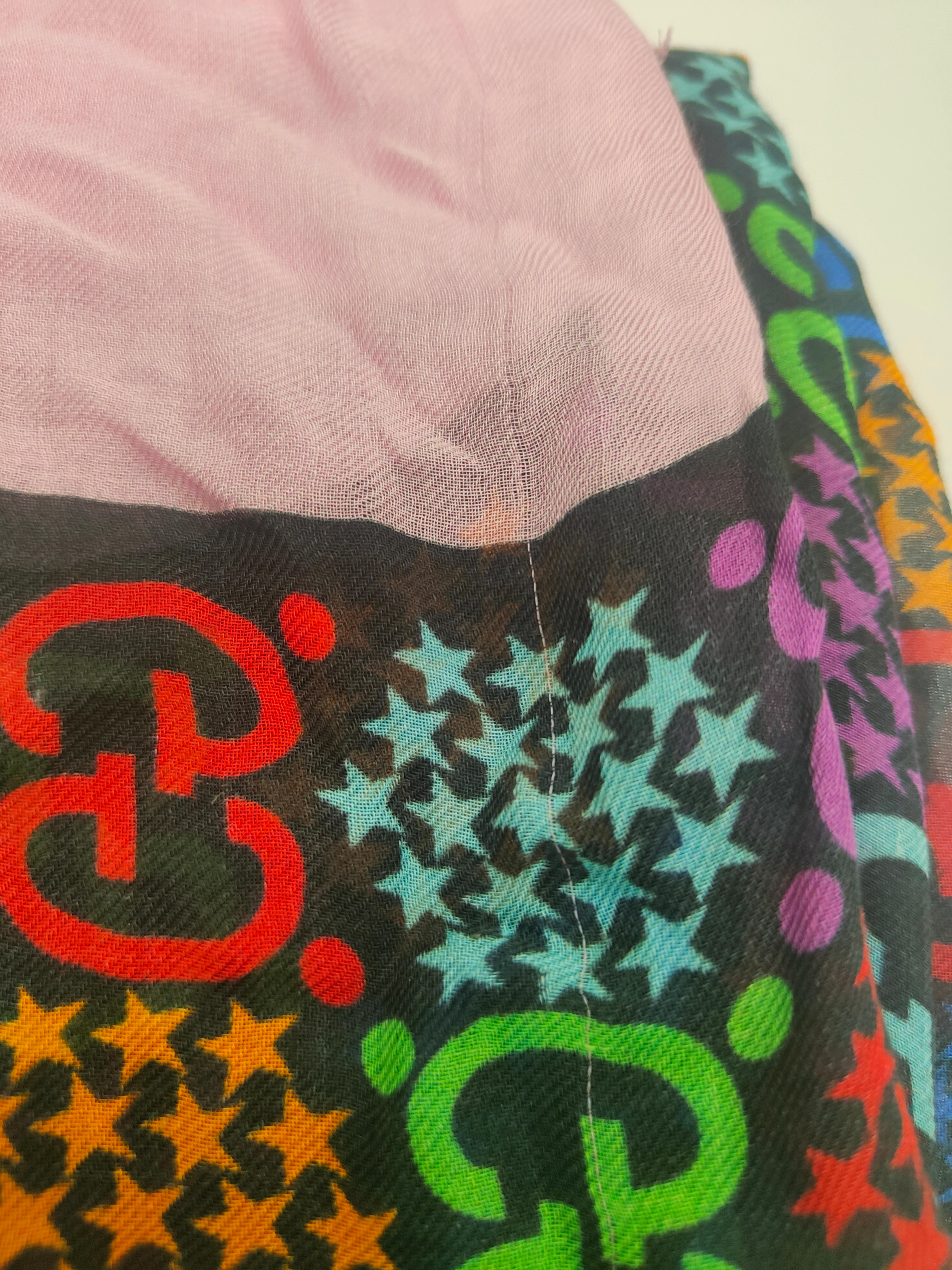 Gucci GG multicoloured scarf NWOT In Excellent Condition For Sale In Capri, IT