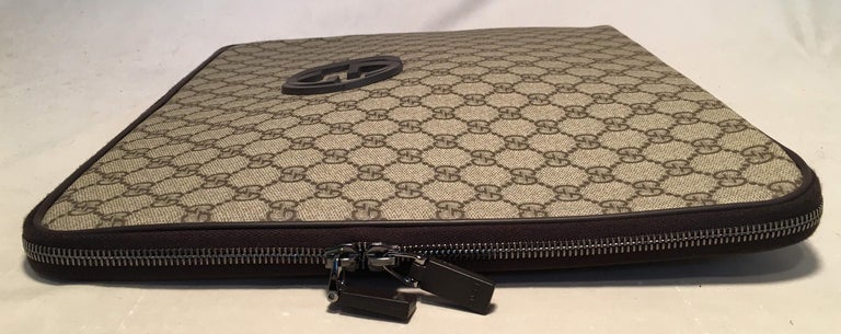 Gucci GG Plus Tessuto Laptop Case For Sale at 1stDibs