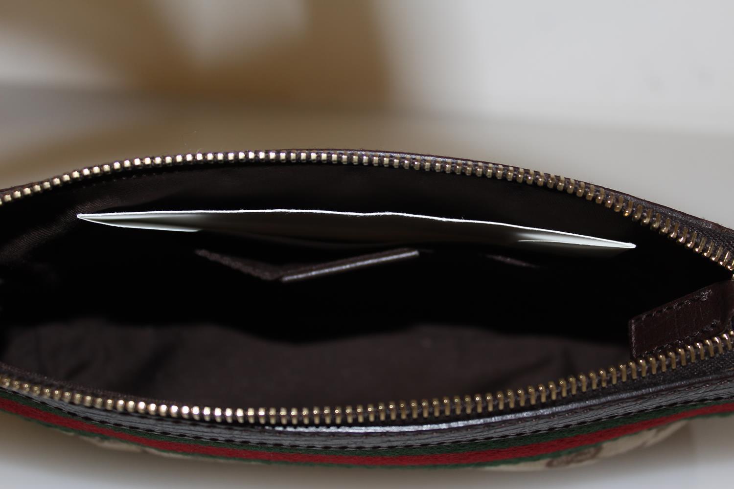 Gucci GG Pochette In Excellent Condition In Gazzaniga (BG), IT