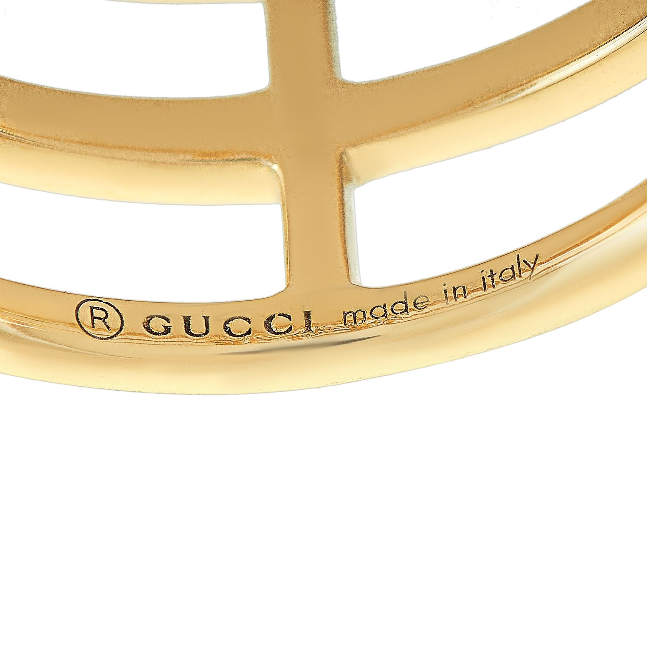 Round Cut Gucci GG Running 18 Karat Yellow Gold Sapphire and Tsavorite Ring