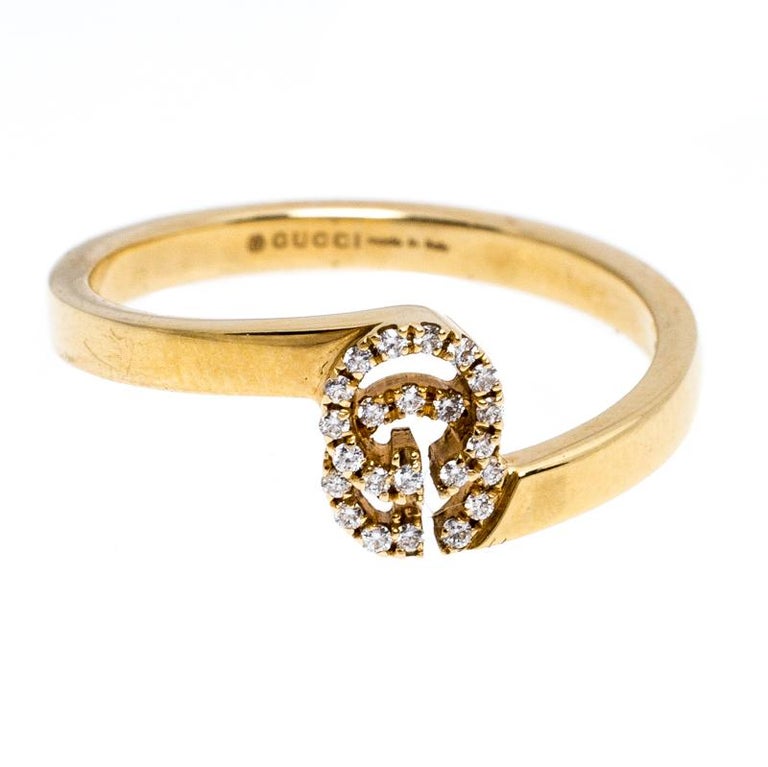 Gucci Gg Running Diamond 18k Yellow Gold Stack Ring Size 50 5 At 1stdibs Gucci Rings
