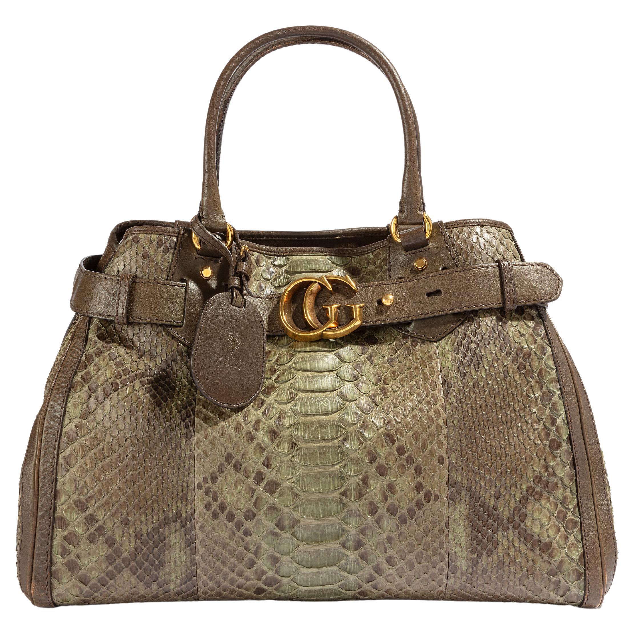 Gucci GG Laufsteg-Handtasche im Angebot