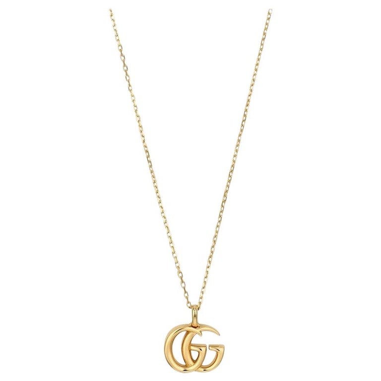 Gucci GG Running Collier à pendentif en or jaune avec petit double G  YBB502088001 En vente sur 1stDibs