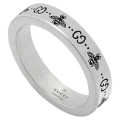 Gucci GG Sterling Silver Engraved Bee Ring YBC729898001
