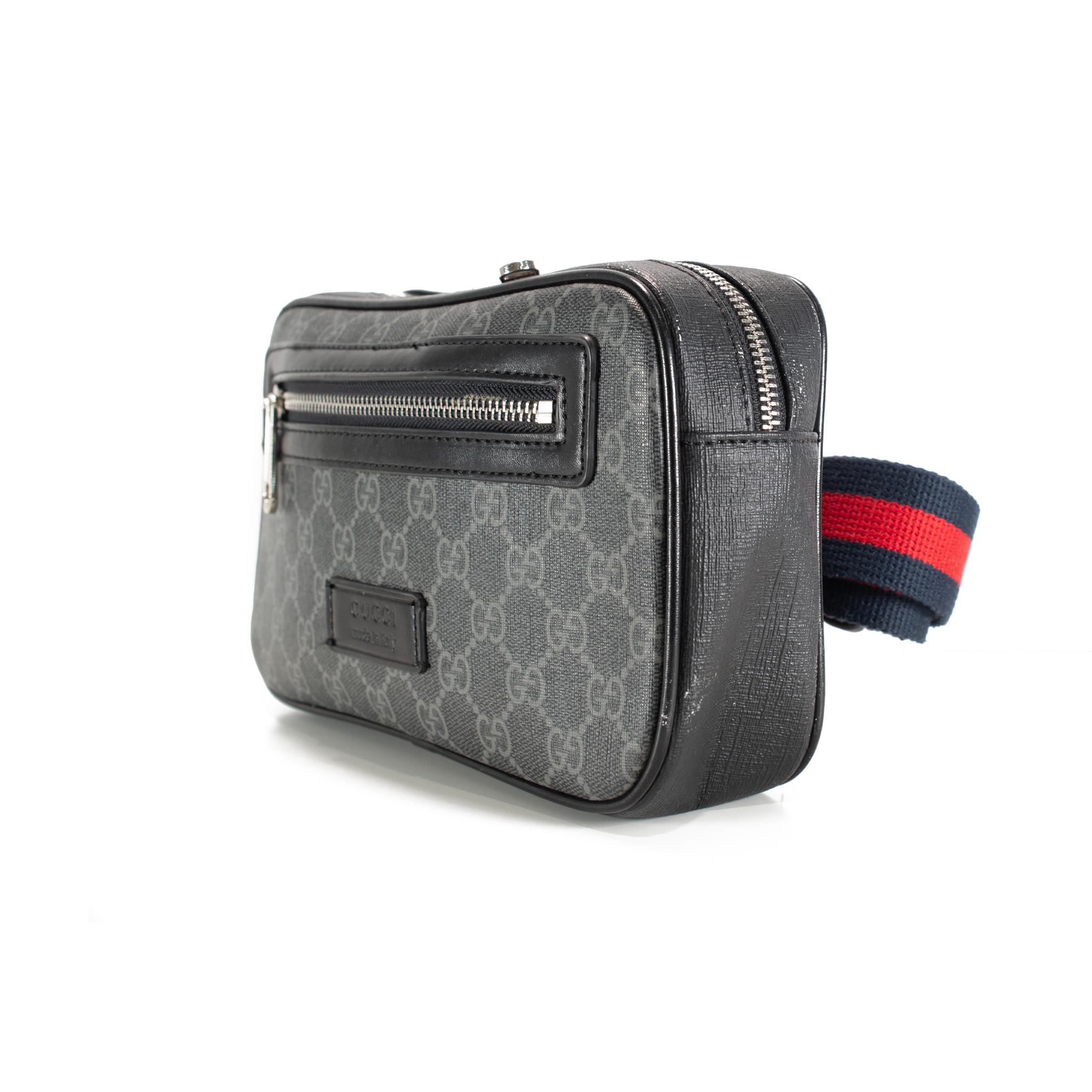 Gucci GG Supreme Black Canvas 474293 Belt Bag In Excellent Condition For Sale In Houston, US