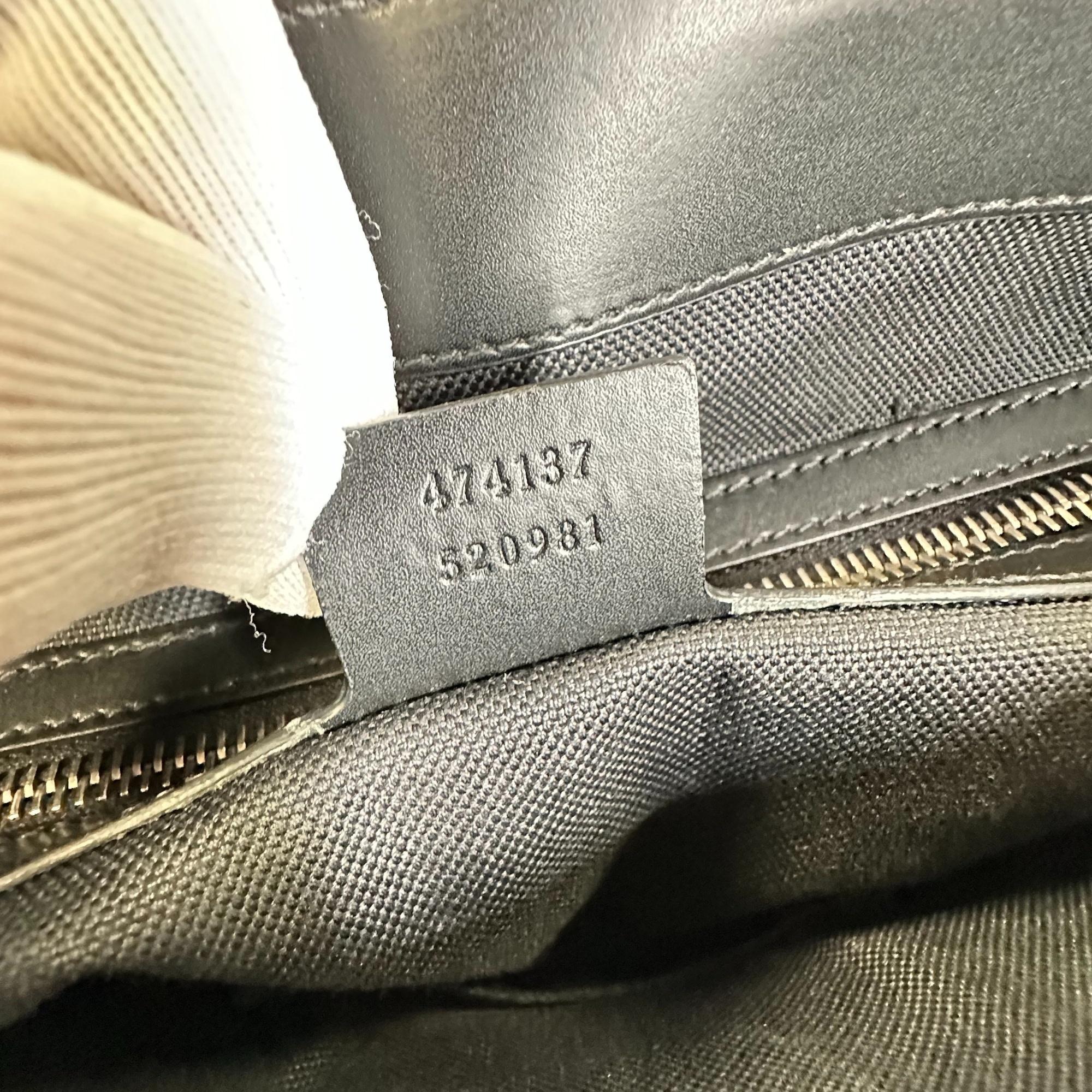 Gucci GG Supreme Black Monogram Web Flat Messenger Bag For Sale 3