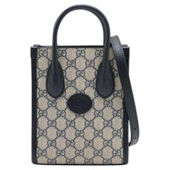 *Gucci GG Supreme Canvas Unisex Small Tote Crossbody Bag Blu Navy