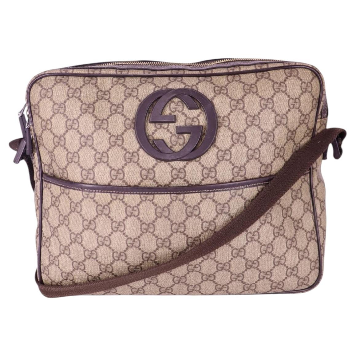 Gucci GG Supreme Interlocking G messenger bag