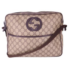 Gucci GG Supreme Interlocking G messenger bag