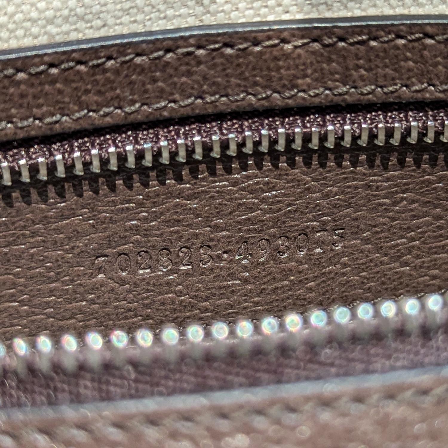 Gucci GG Supreme Large Attache Hobo Crossbody Bag 5