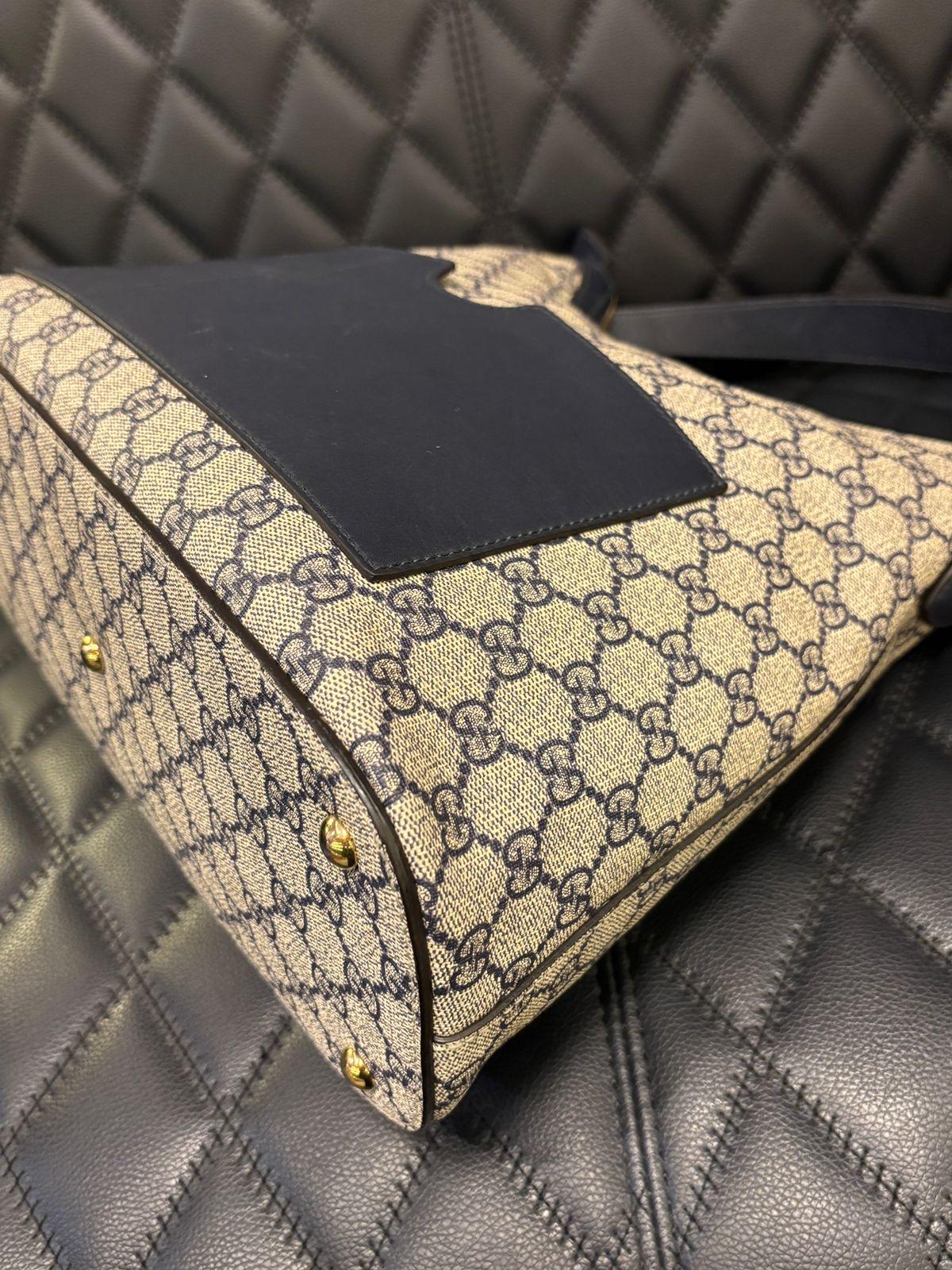 Gucci GG Supreme Linea Azul Marino Hobo Bolso de hombro Tote en venta 5