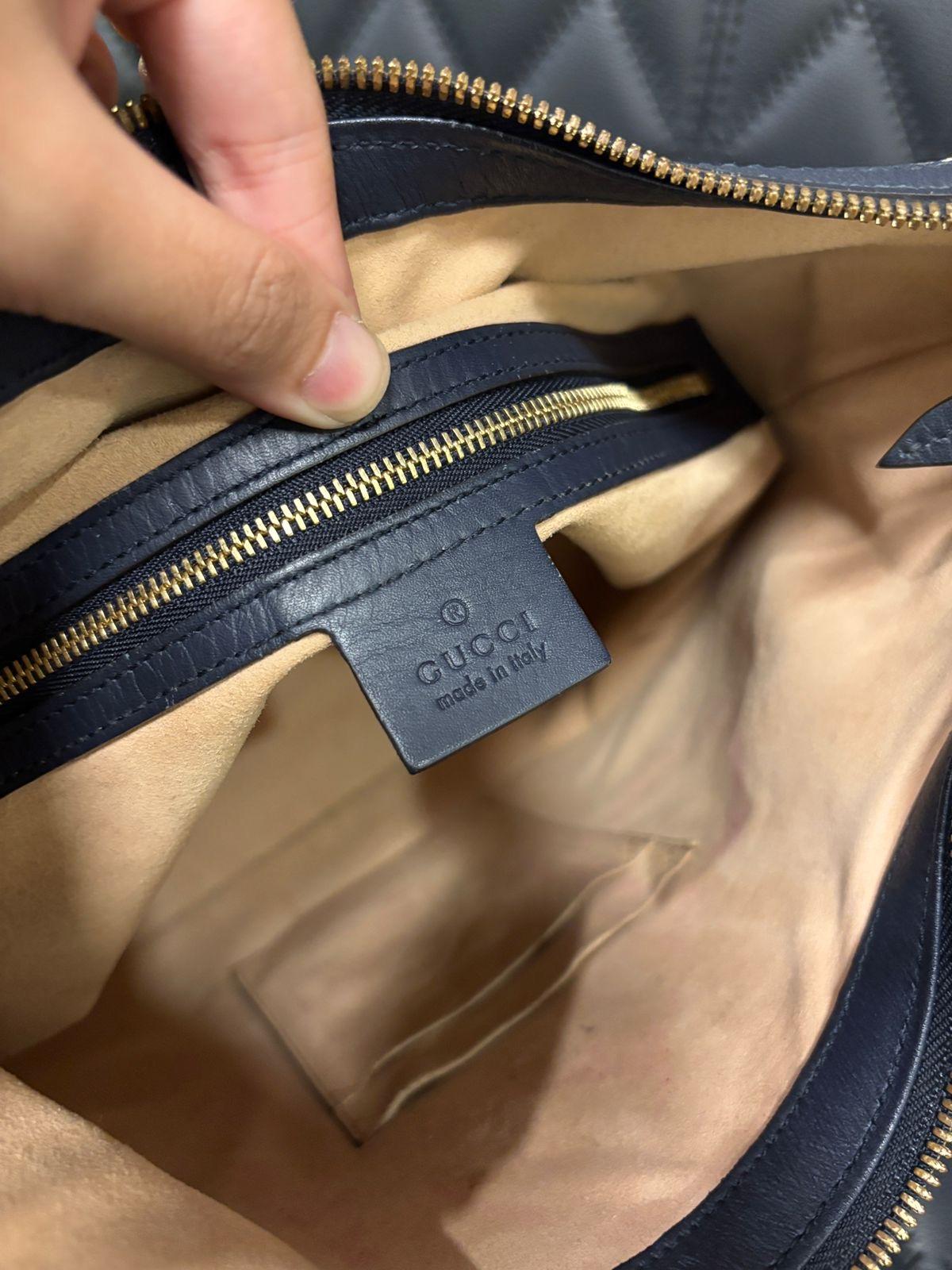 Gucci GG Supreme Linea Azul Marino Hobo Bolso de hombro Tote en venta 7