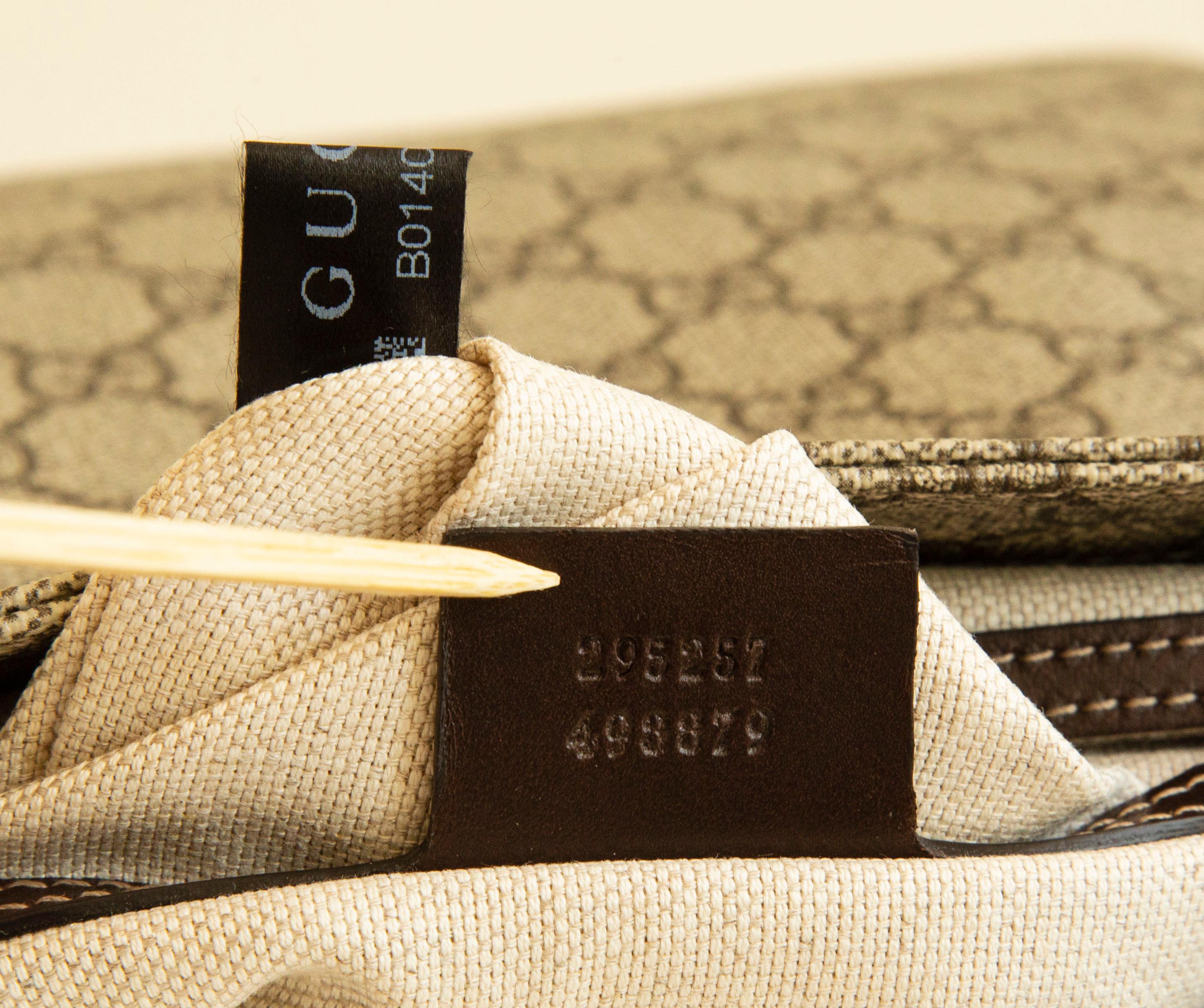 Gucci GG Supreme Messenger Bag aus beschichtetem Segeltuch und braunem Finish im Angebot 6