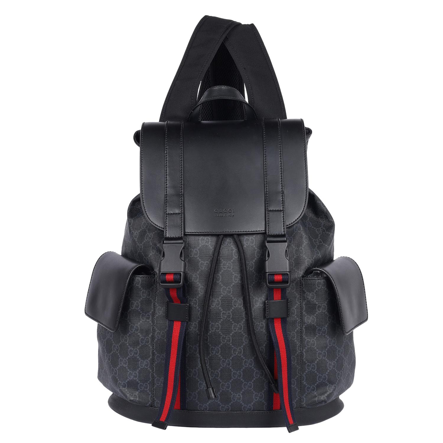 Mochila GUCCI GG Supreme de piel de becerro con monograma y doble hebilla Negro en Bueno Estado en Salt Lake Cty, UT