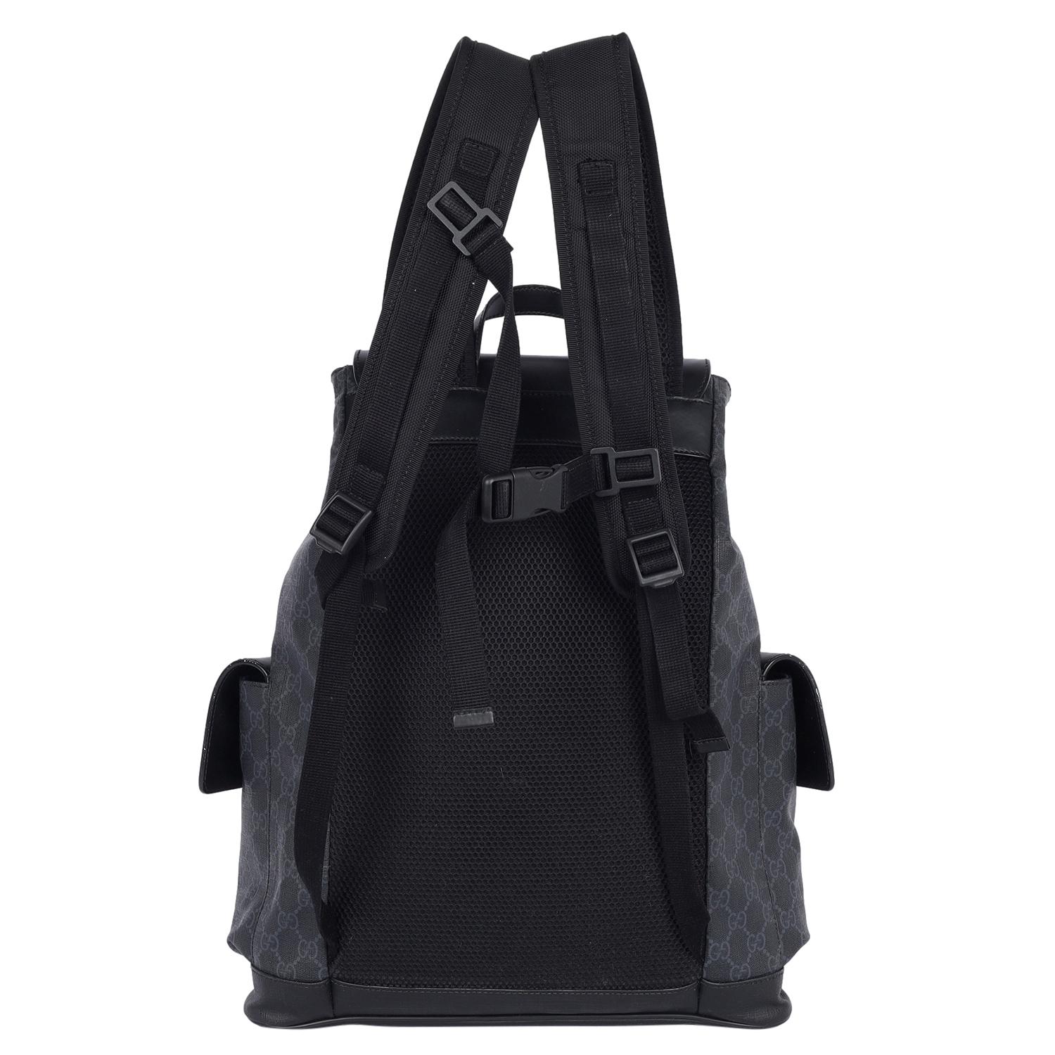 Mochila GUCCI GG Supreme de piel de becerro con monograma y doble hebilla Negro 1