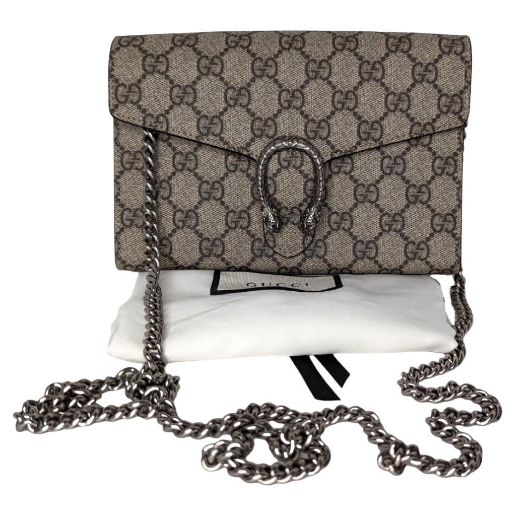 Gucci GG Supreme Monogram Dionysus Chain Wallet