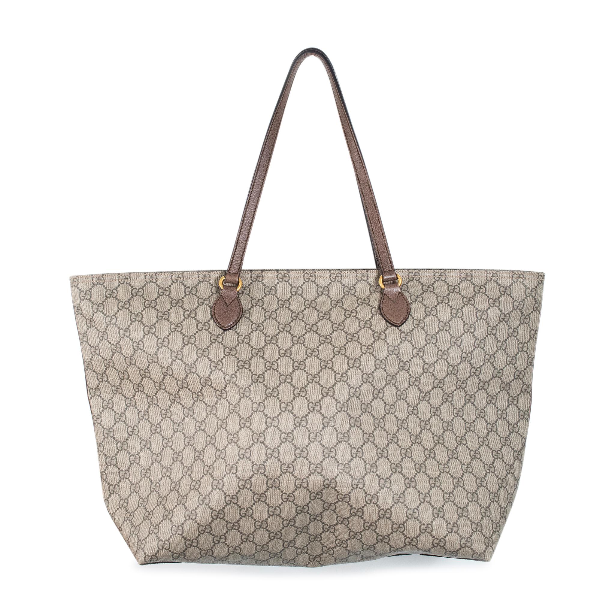 Brand: Gucci

Measurement (W x H x D): 22.00