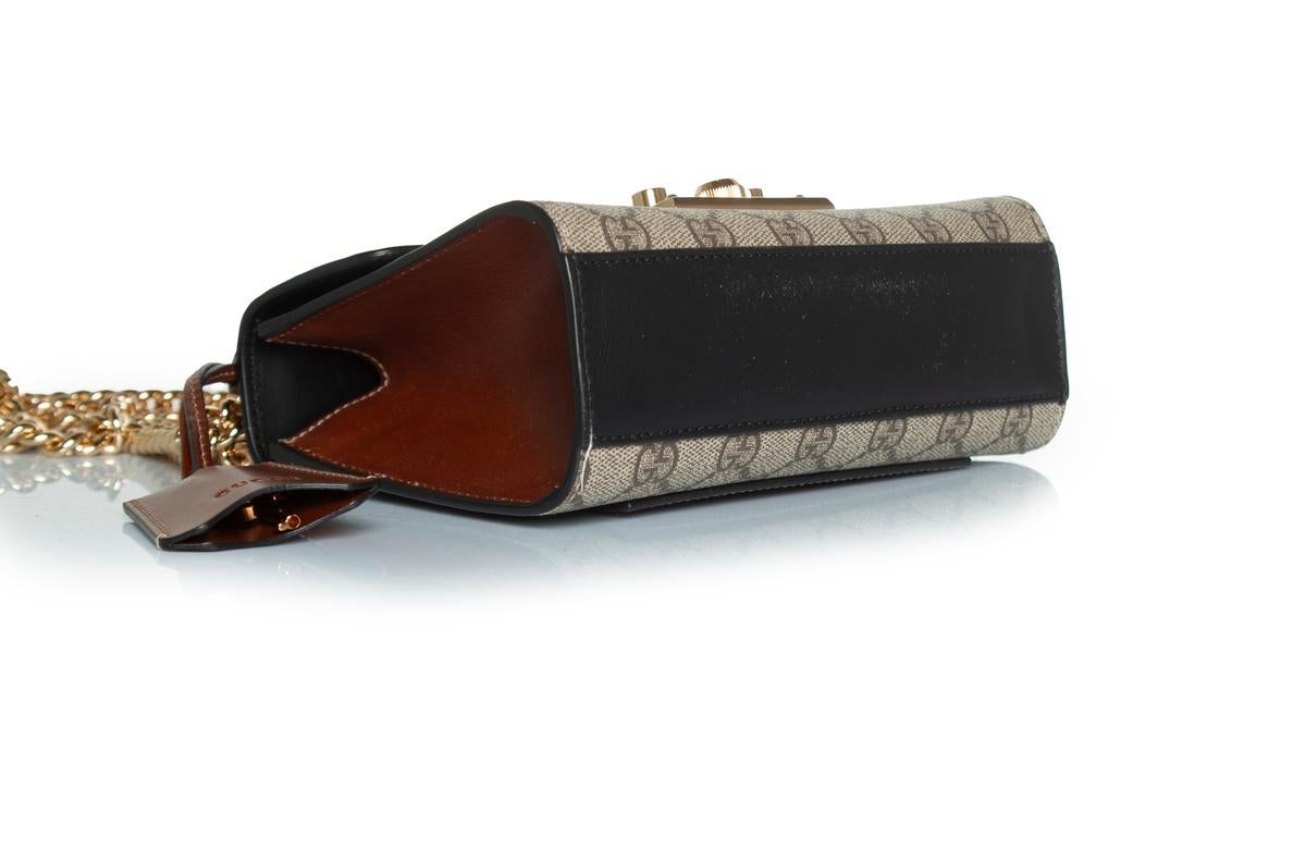 Gris Gucci, GG supreme sac monogramme cadenas
