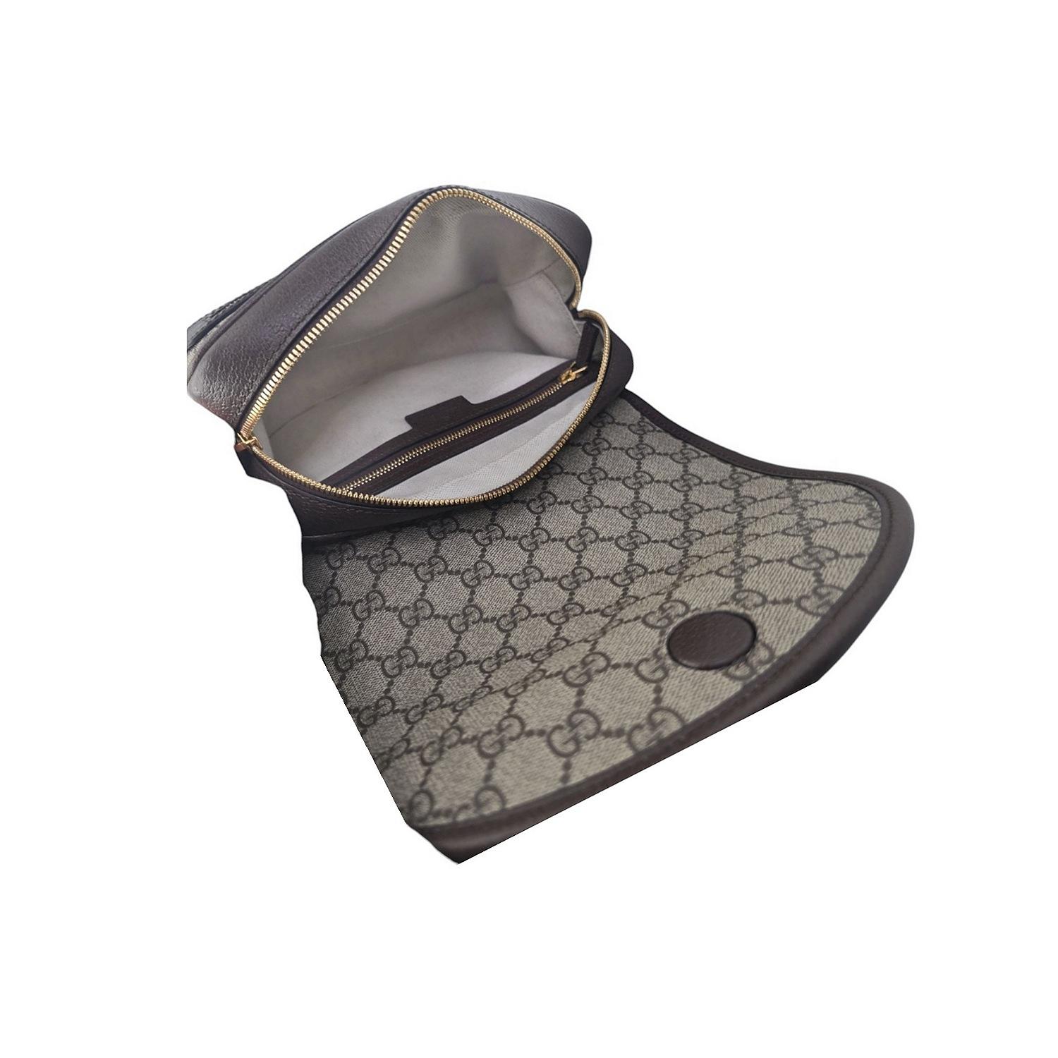 Gucci GG Supreme Monogramm-Umhängetasche aus Ophidia mit Klappe im Angebot 3