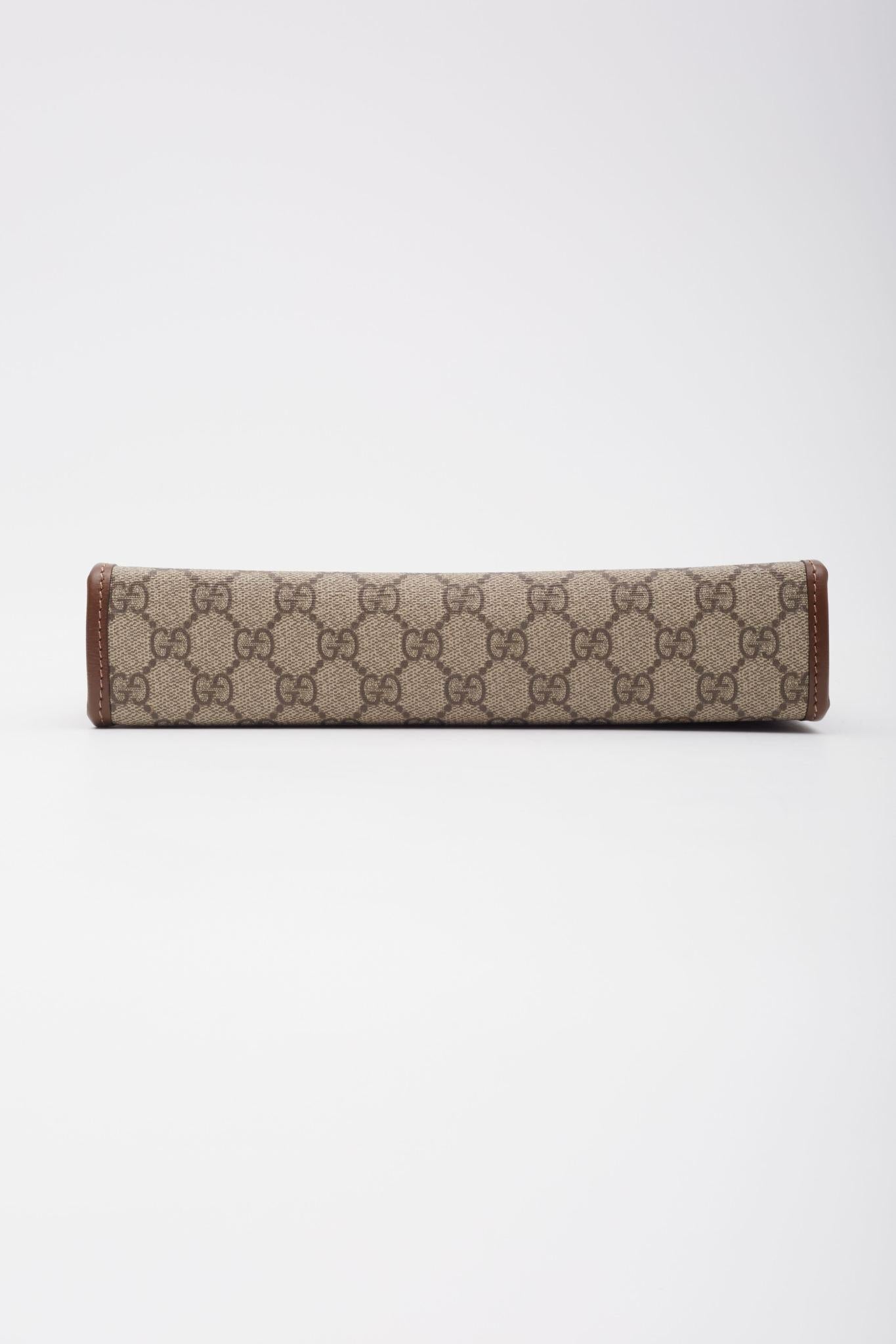 Women's or Men's Gucci GG Supreme Monogram Toiletry Pouch Bag For Sale