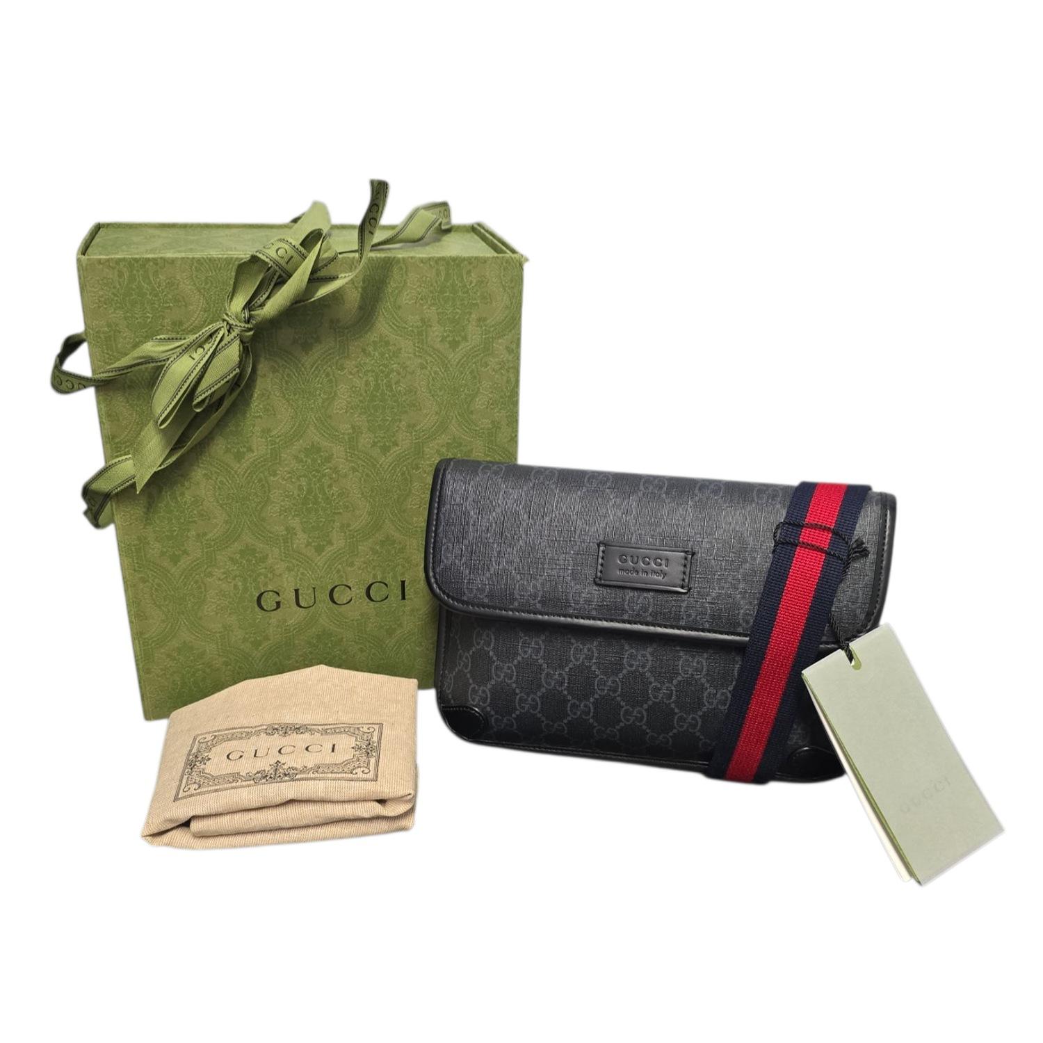 Gucci GG Supreme Monogram Web Slim Belt Bag in vendita 5
