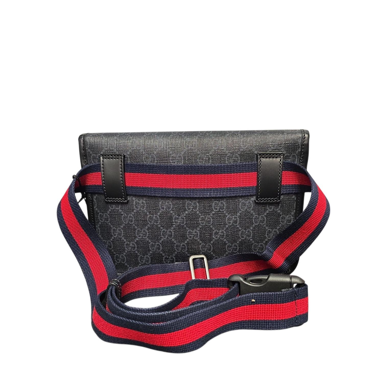 Nero Gucci GG Supreme Monogram Web Slim Belt Bag in vendita