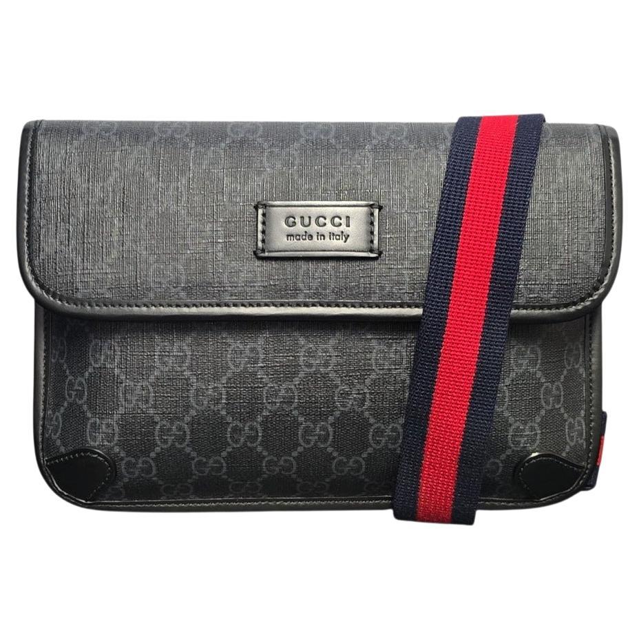 Gucci GG Supreme Monogram Web Slim Belt Bag in vendita