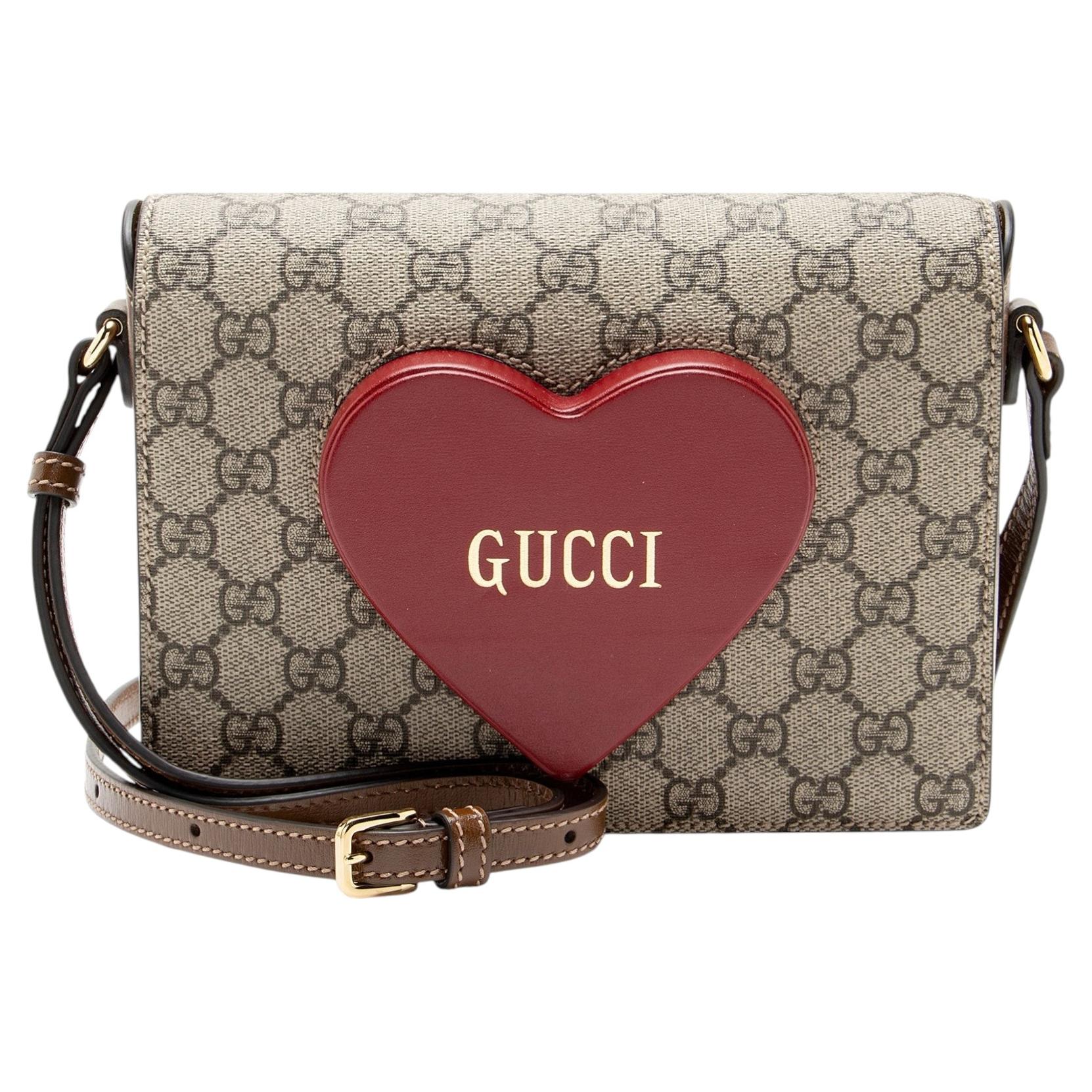 Gucci GG Supreme Script Logo Heart Crossbody For Sale
