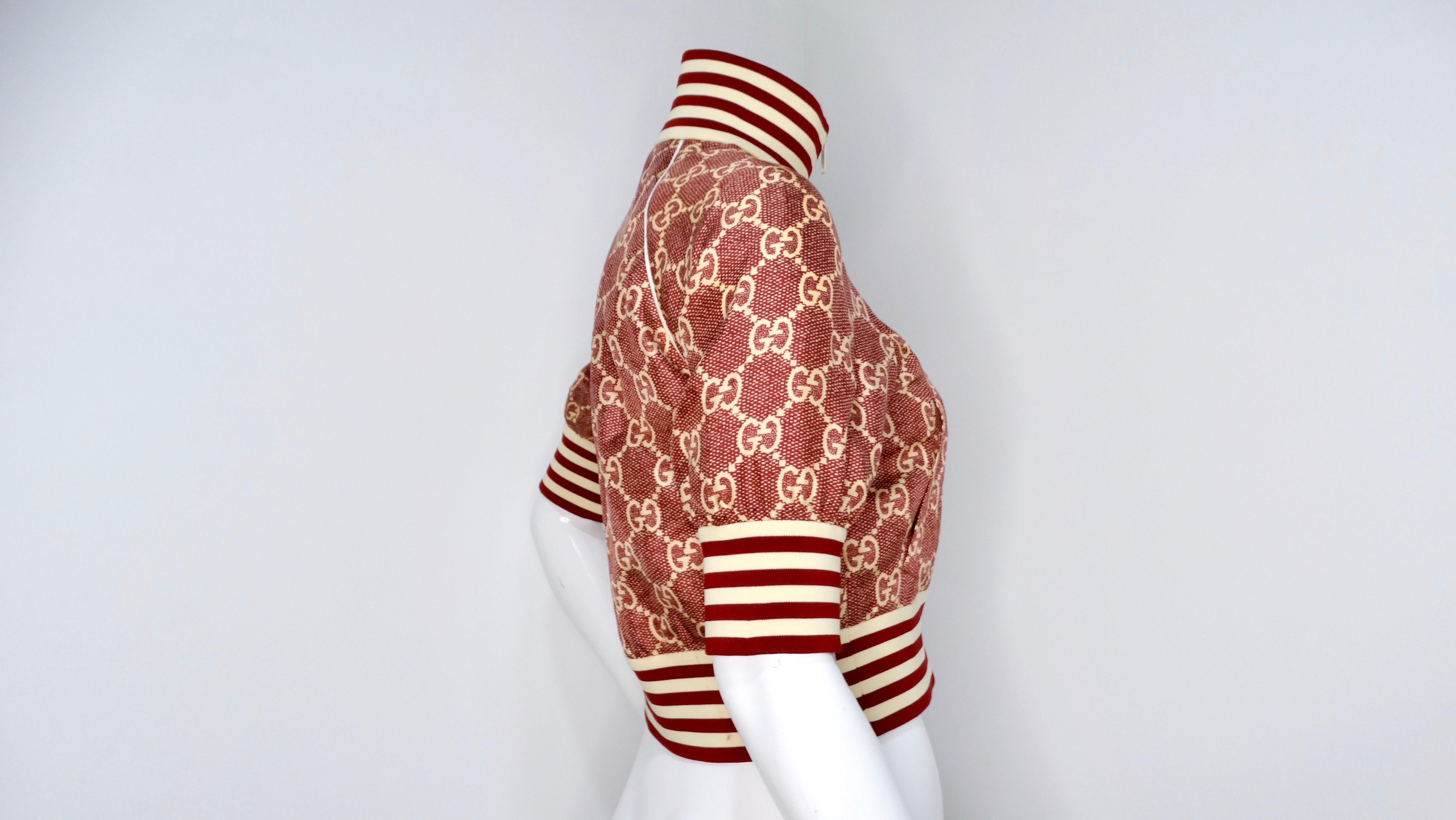 Veste de survêtement en soie bourguignonne Gucci GG Supreme Circa 2022 en vente 2