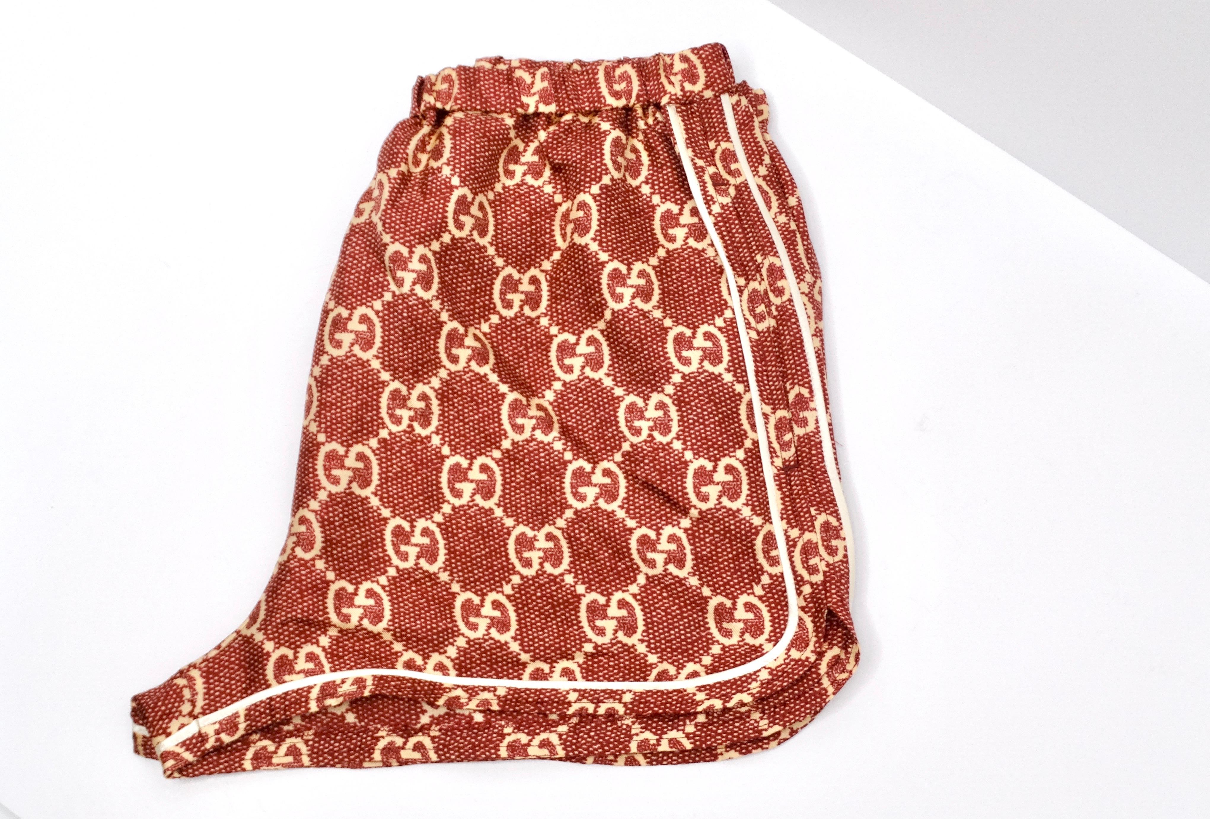 Gucci GG Supreme Silk Burgundy Track Shorts In Good Condition In Scottsdale, AZ