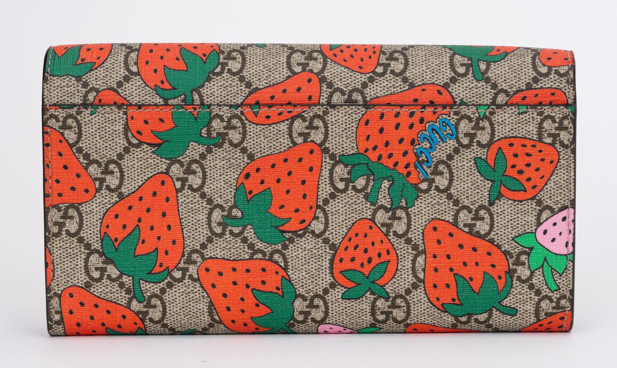 gucci strawberry wallet