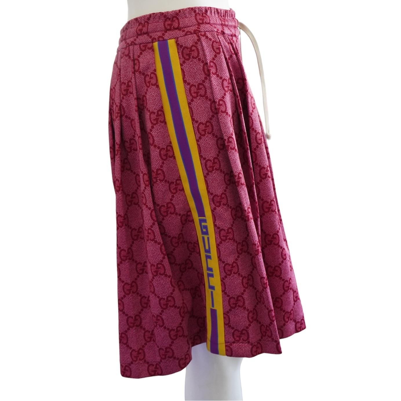Gucci GG Technical Jersey Pleated Pink Culottes Shorts For Sale 3