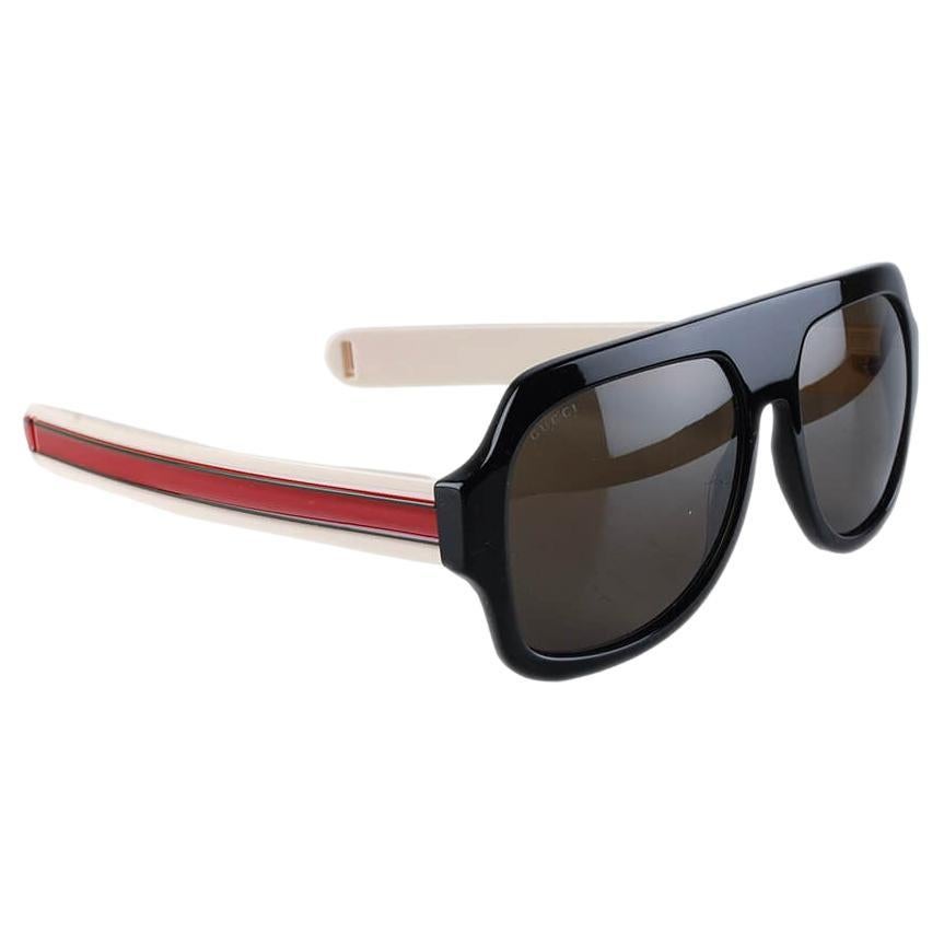 Gucci Rainbow Acetate Sunglasses with GG Logo rt. 435 For Sale at