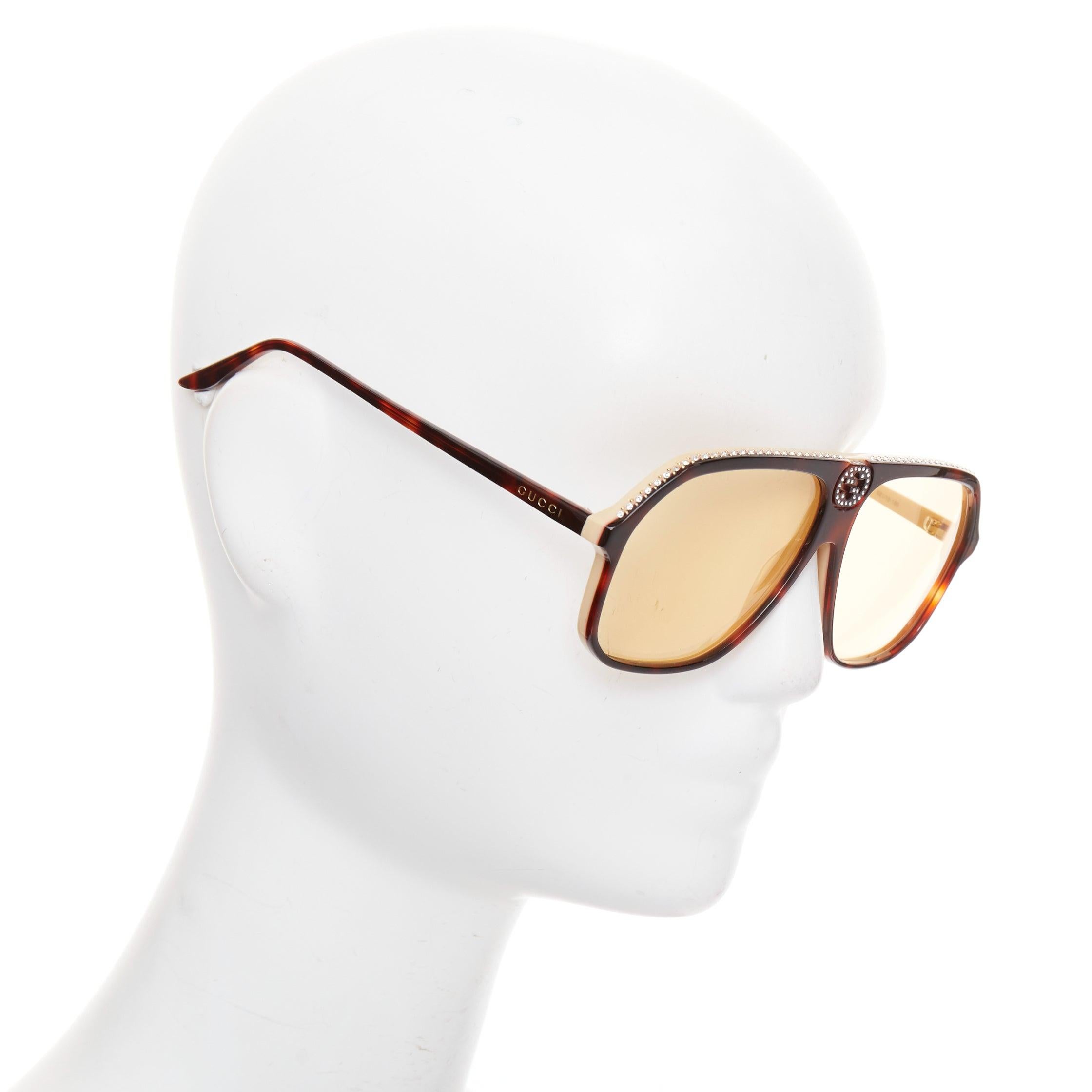 Gucci GG0734S occhiali da sole in acetato tartaruga marrone con logo GG in cristallo
Riferimento: LNKO/A02623
Marchio: Gucci
Designer: A. Michel
Modello: GG0734S OCCHIALI DA SOLE IN 005 HAVANA
Materiale: Acetato
Colore: Marrone, Nudo
Modello: Tinta