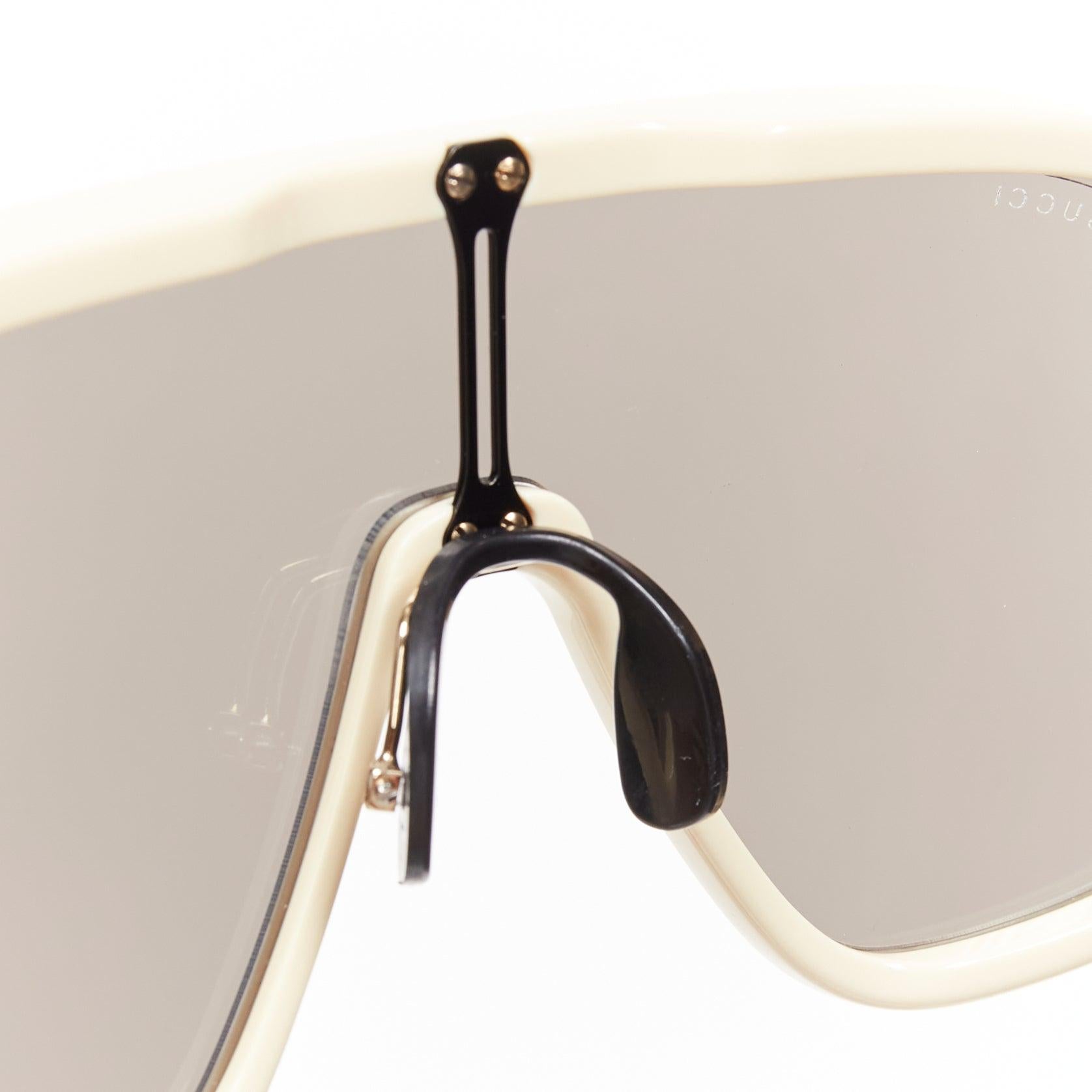 GUCCI GG0900S gold black logo cream frame black lens oversized shield sunglasses For Sale 3