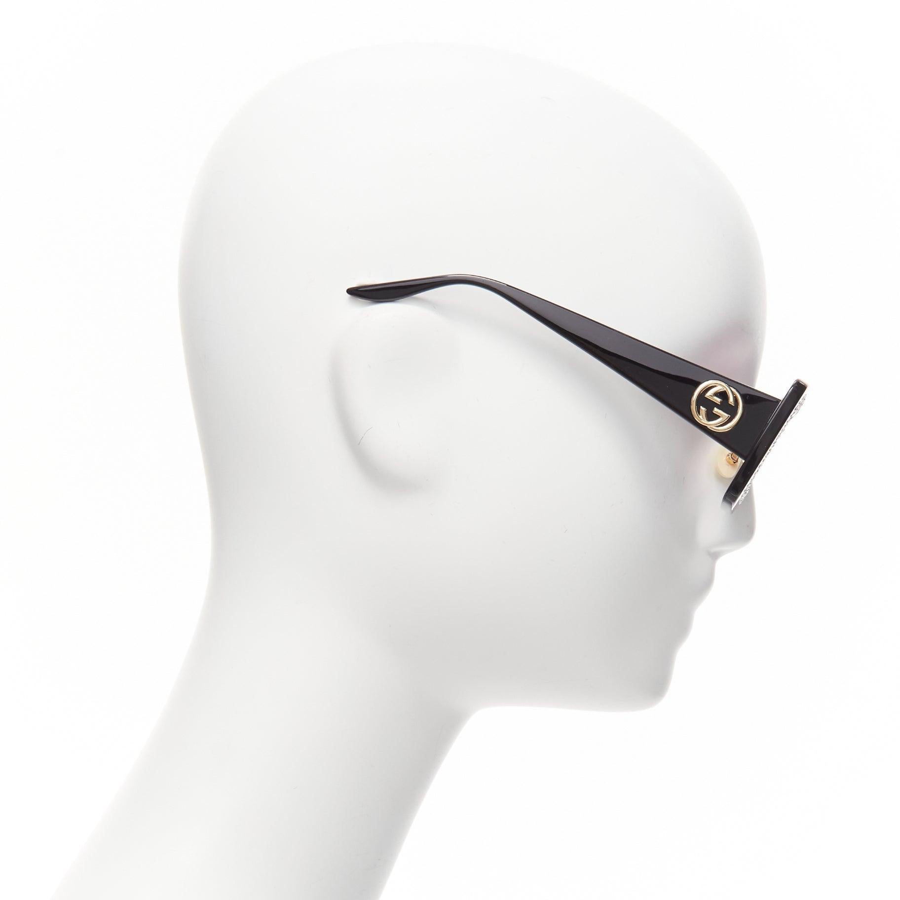 Grigio Gucci GG0974S occhiali da sole rettangolari con montatura in cristallo argento e lenti rosa in vendita