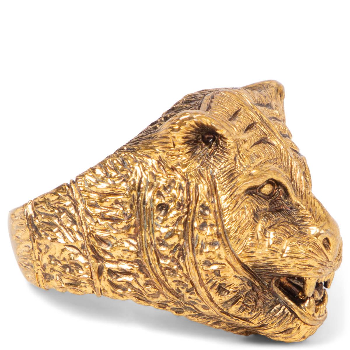100% authentic Gucci Anger Forest Feline Head ring in aged gold-tone metal. Has been worn and is in excellent condition.

Measurements
Size	10
Width	2.8cm (1.1in)
Length	2.5cm (1in)

All our listings include only the listed item unless otherwise