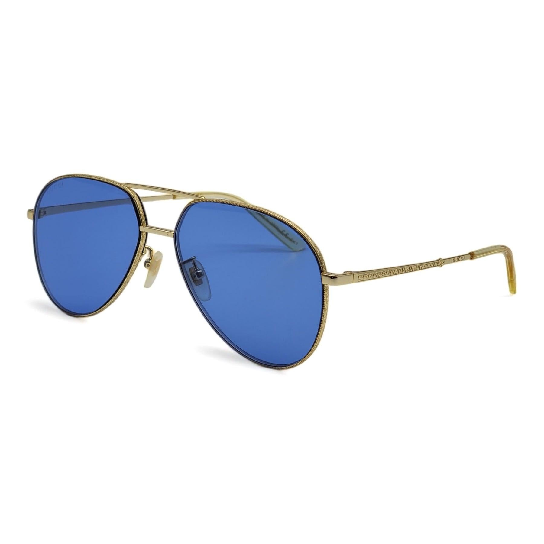 The most iconic Gucci aviators.

Additional information:
Style: GG0356S 007
Color: Gold
Size: 61mm (lens width) 15 (bridge) 150mm (arm length)
Country: Japan
Condition: Excellent, Used, without any major signs of wear.