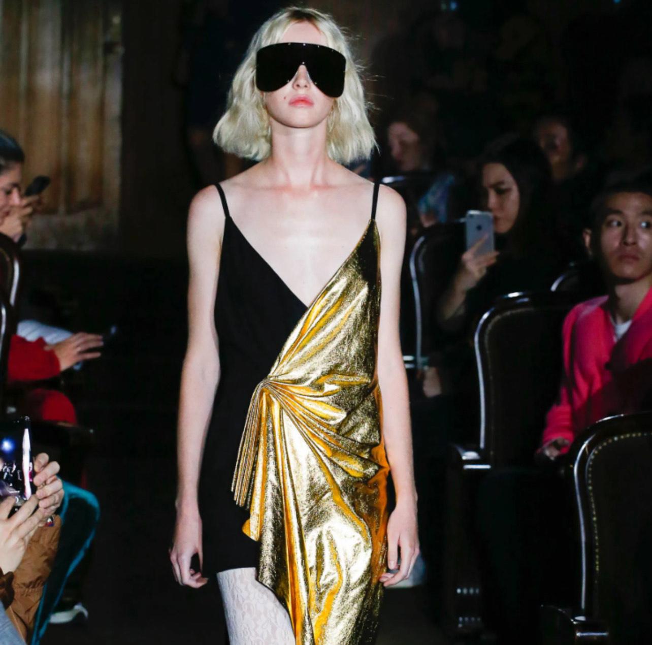 Gucci Gold & Black Asymmetrical Dress – Spring/Summer 2019 Runway NWT im Angebot 3