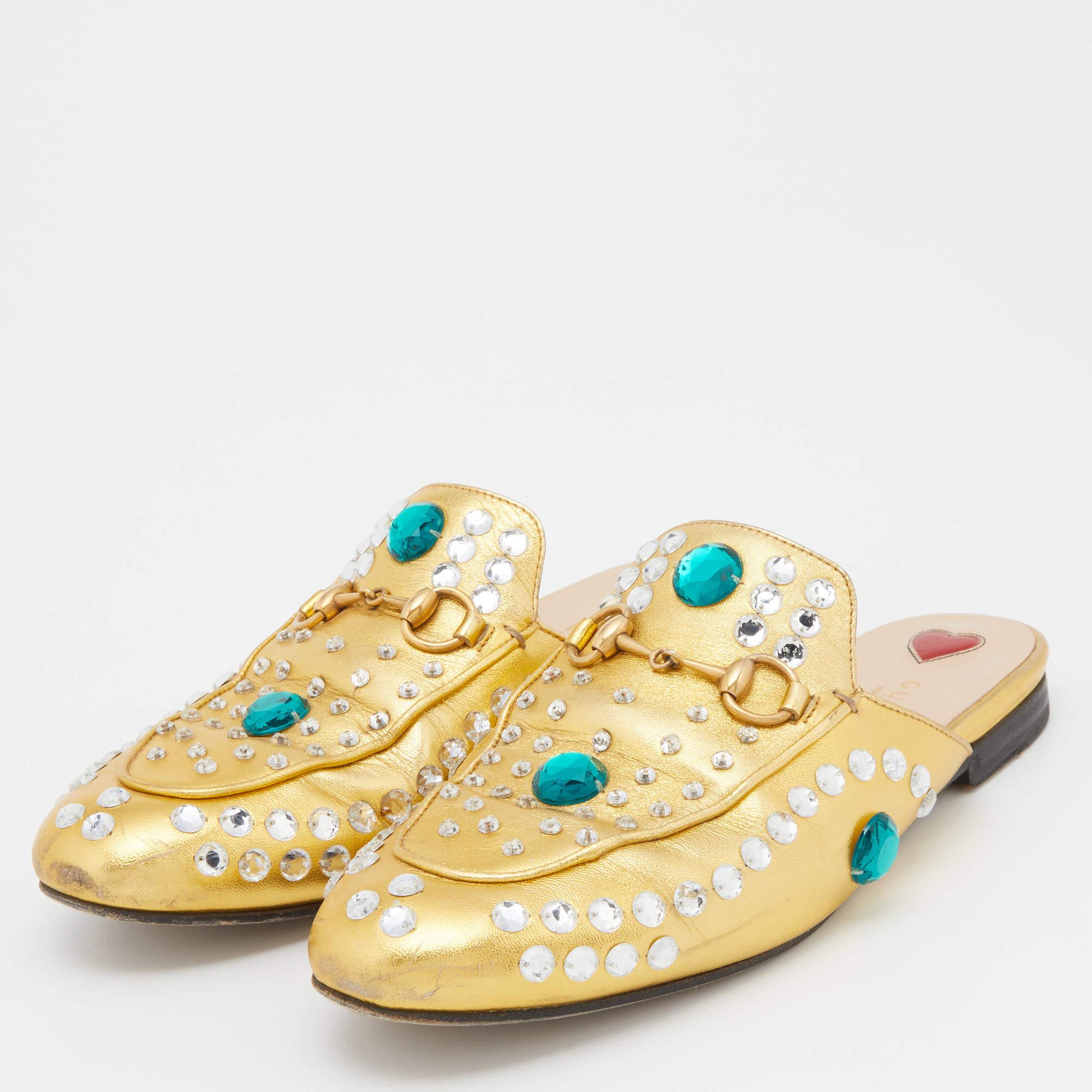Gucci Gold Crystal Embellished Leather Princetown Flat Mules Size 37.5 In Good Condition In Dubai, Al Qouz 2